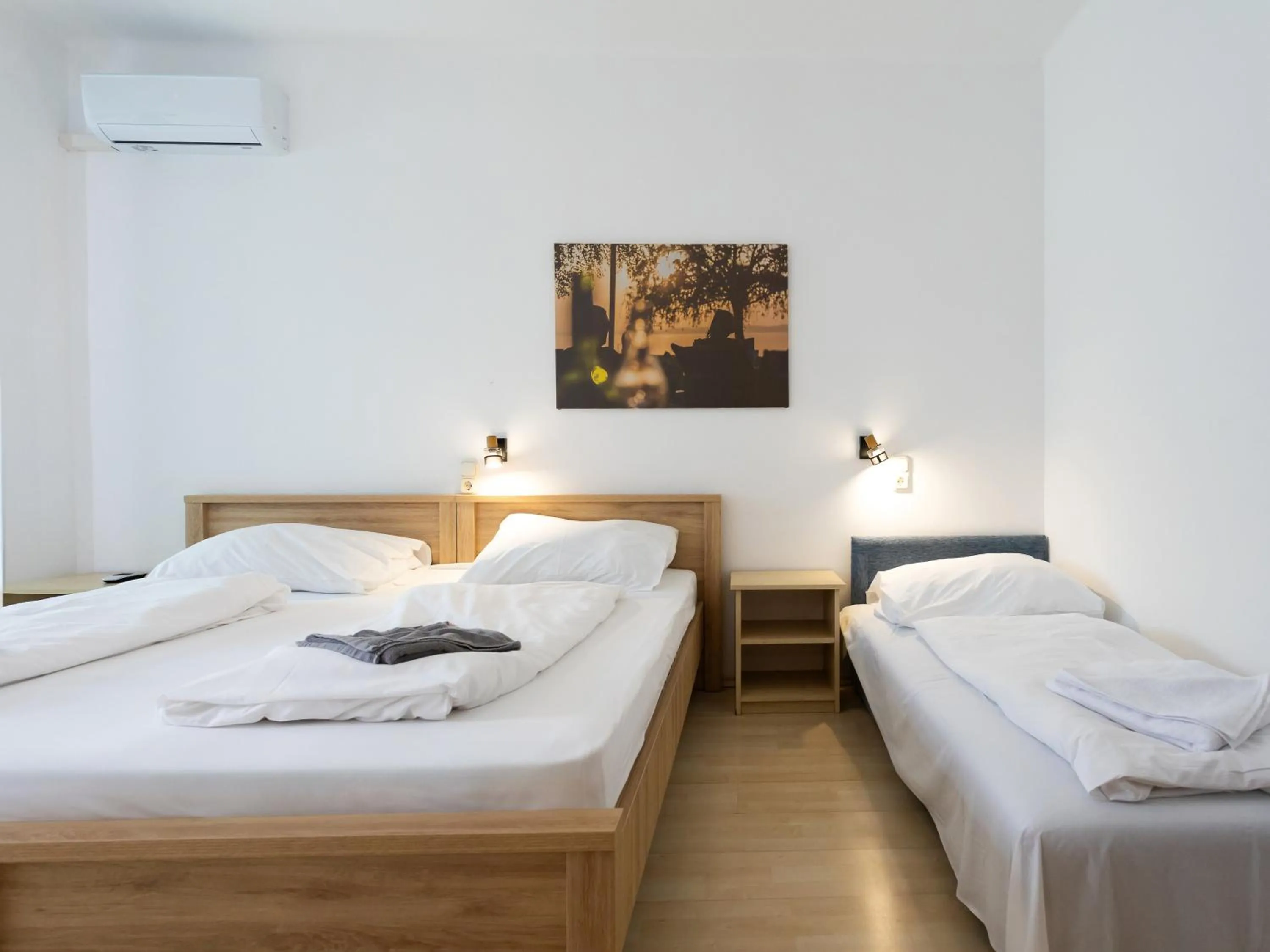 Bed in Platán Garden & Rooms Zamárdi - volt Hotel Platán