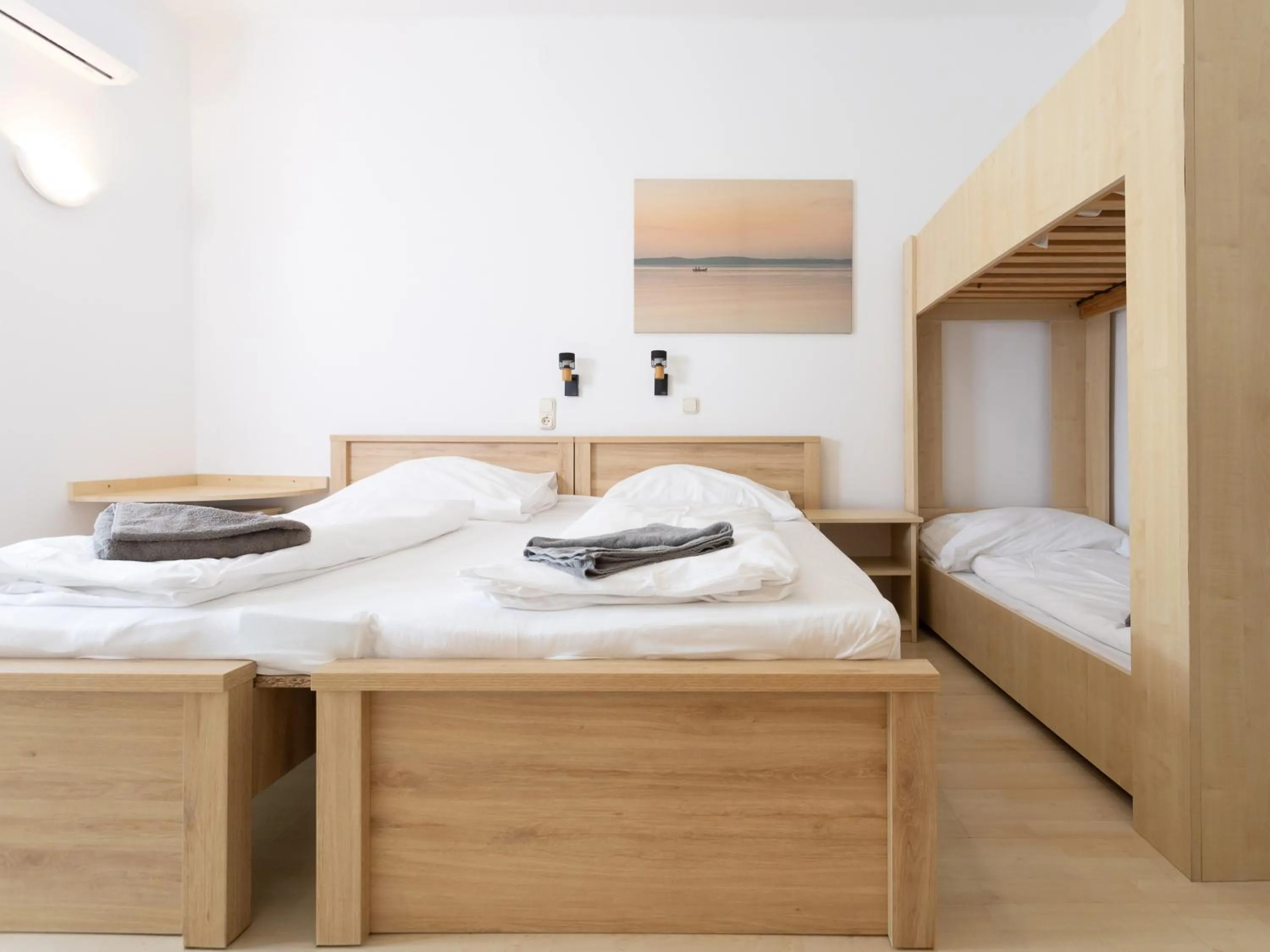 Photo of the whole room, Bed in Platán Garden & Rooms Zamárdi - volt Hotel Platán