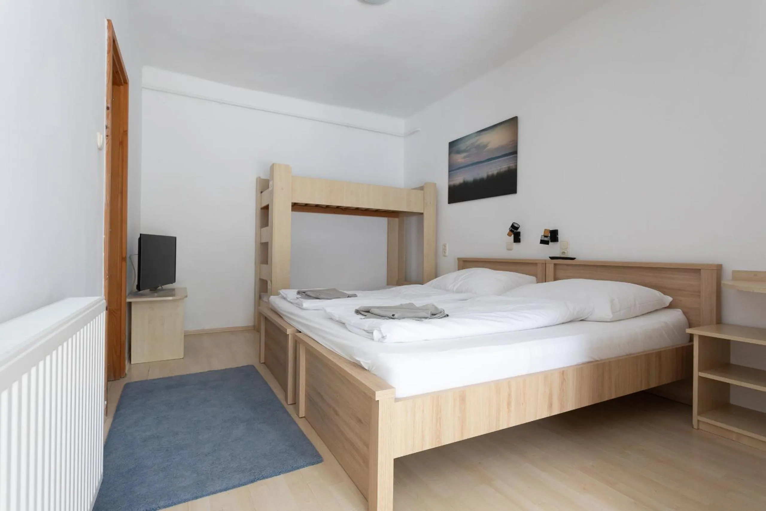 Photo of the whole room, Bed in Platán Garden & Rooms Zamárdi - volt Hotel Platán