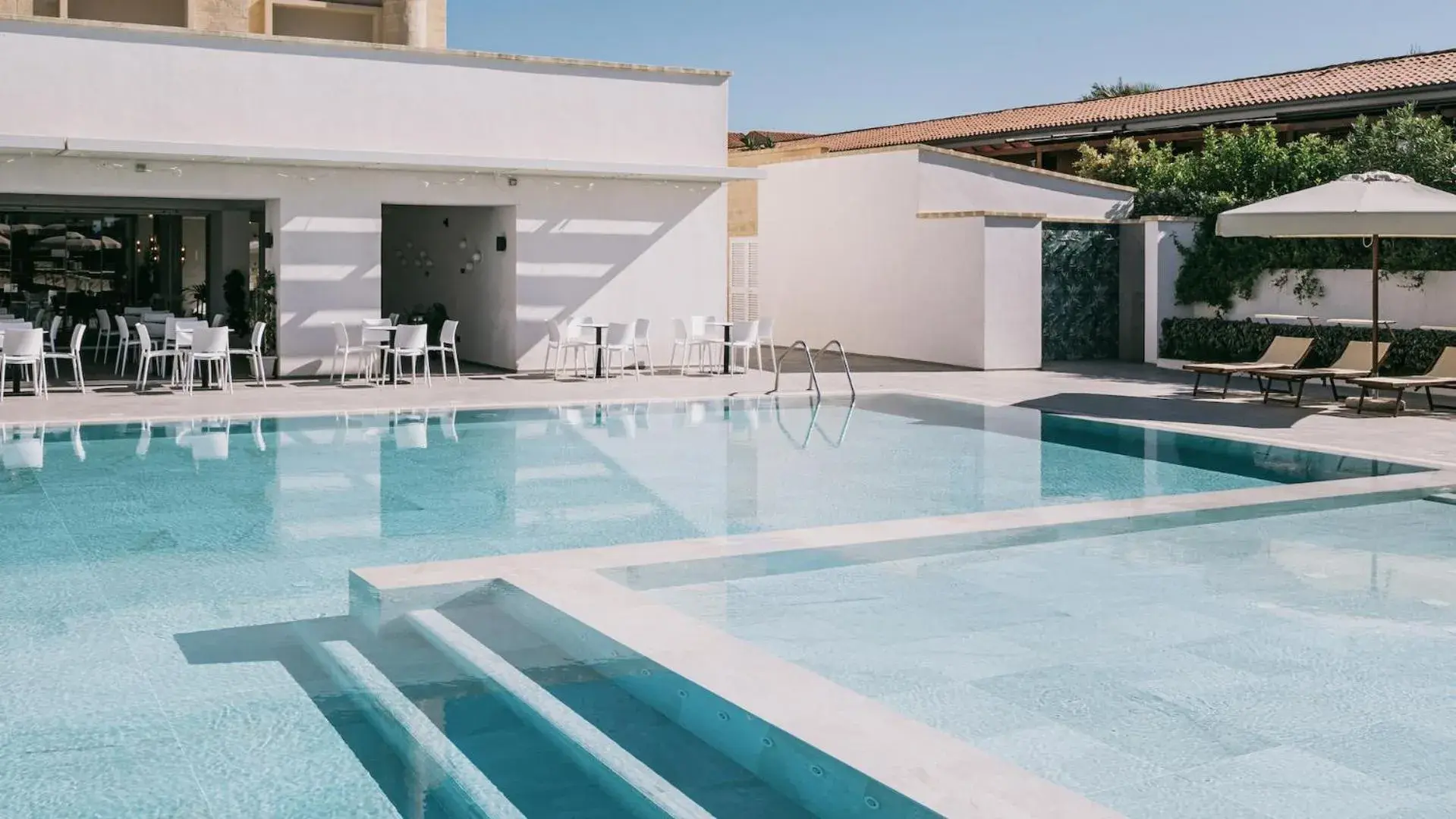 Swimming pool in Mangia's Himera Resort Swimming pool in Mangia's Himera Resort