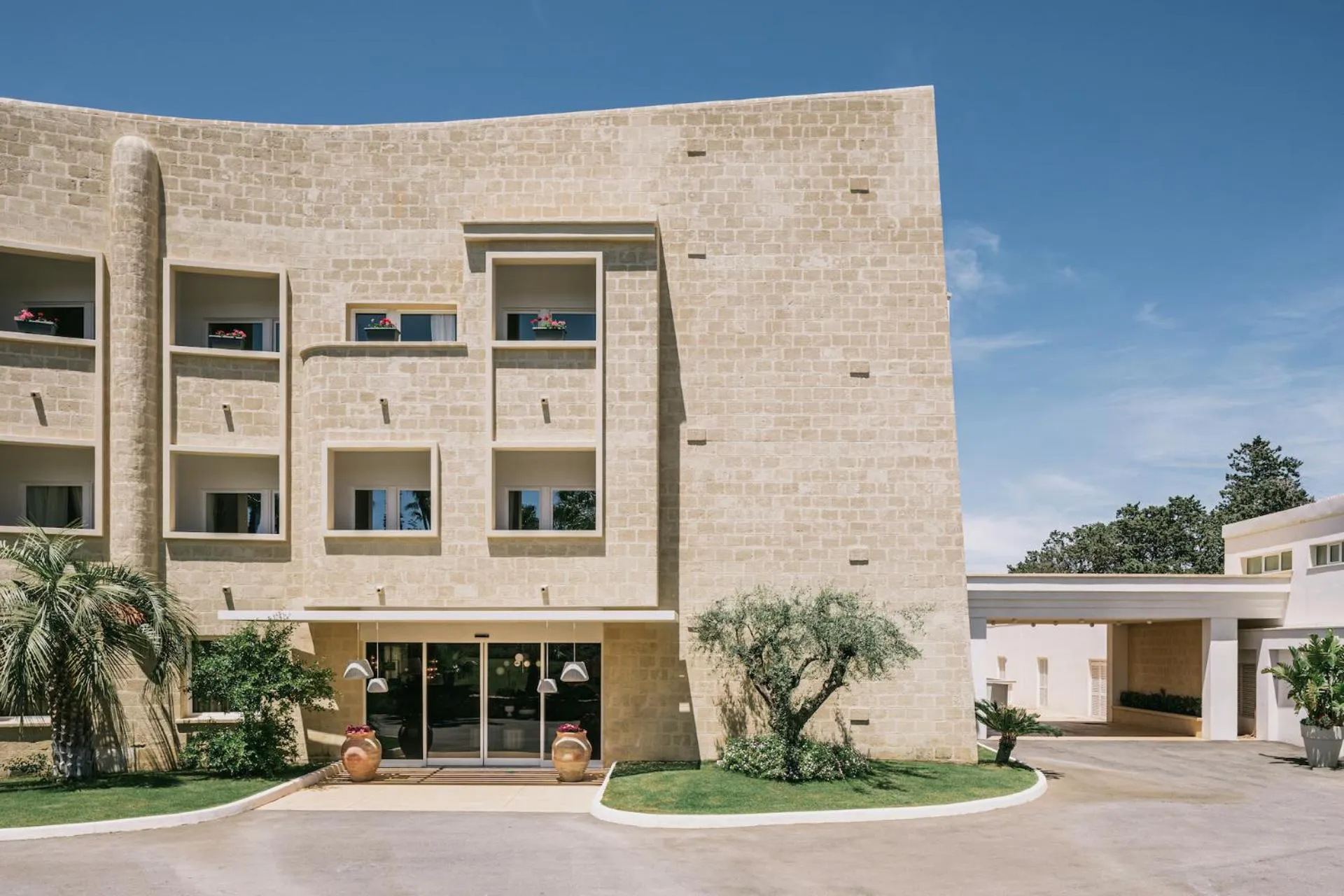 Property building in Mangia's Himera Resort