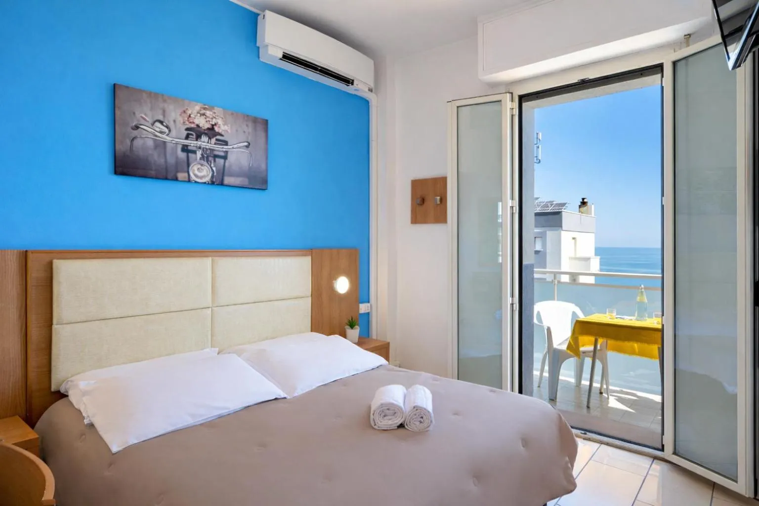 Bedroom, Bed in Amadei Hotel Figaro & Apartments