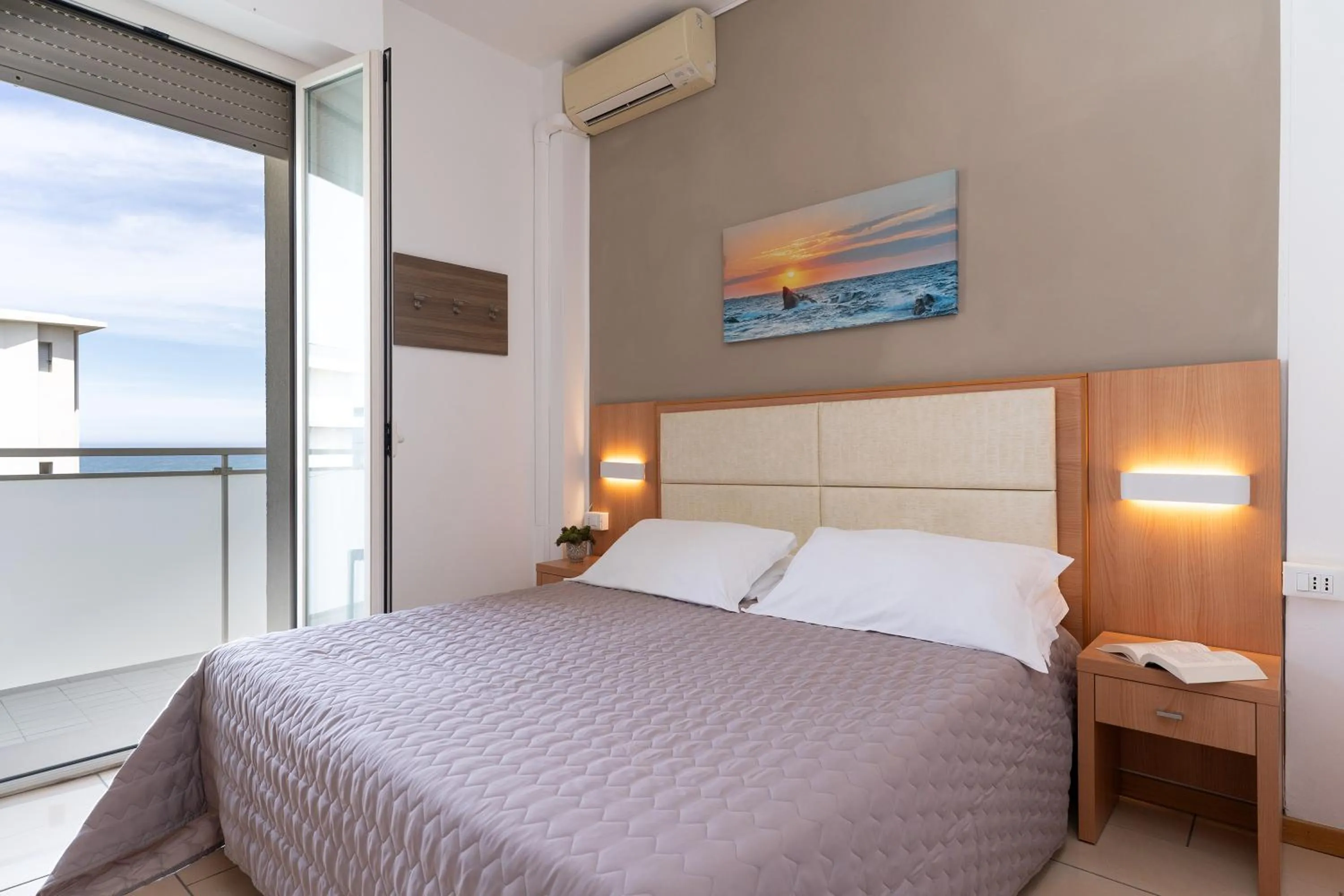 Bedroom, Bed in Amadei Hotel Figaro & Apartments