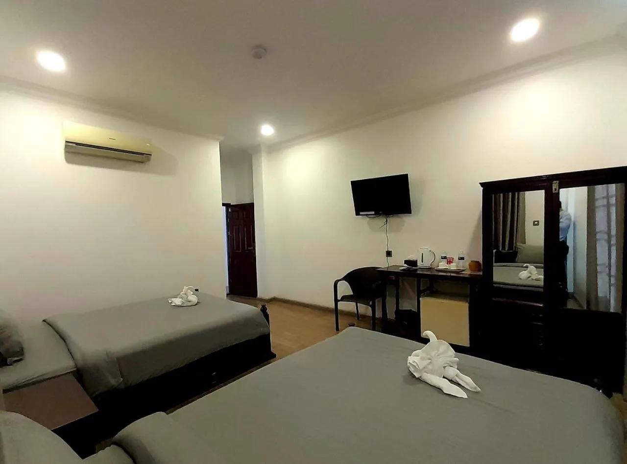 Bed in 4 RIVERS HOTEL