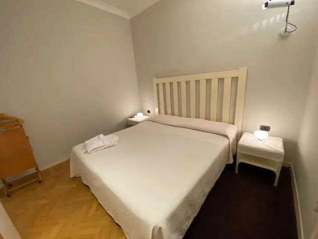 Bedroom, Bed in Residence Borgonuovo Uno Apartments