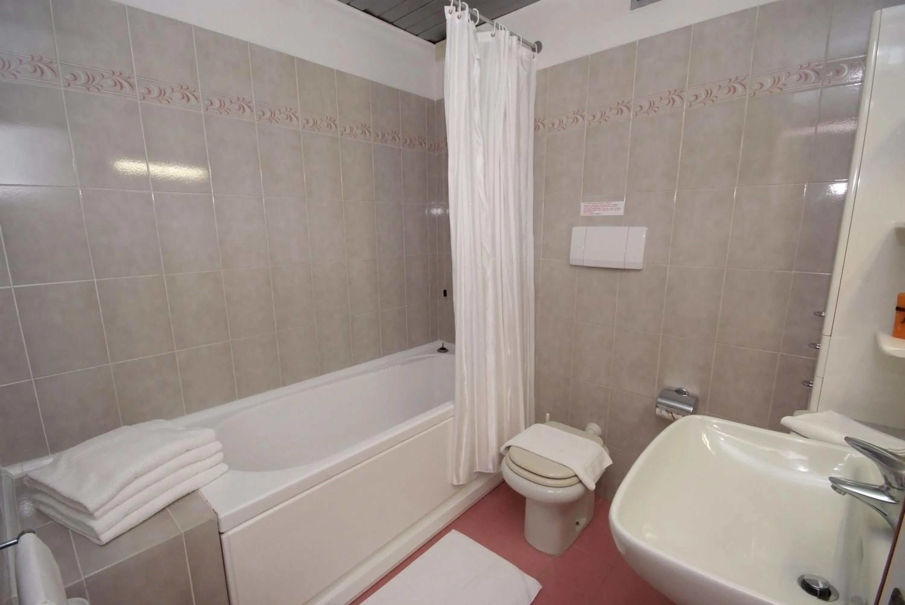 Bathroom in Hotel Select