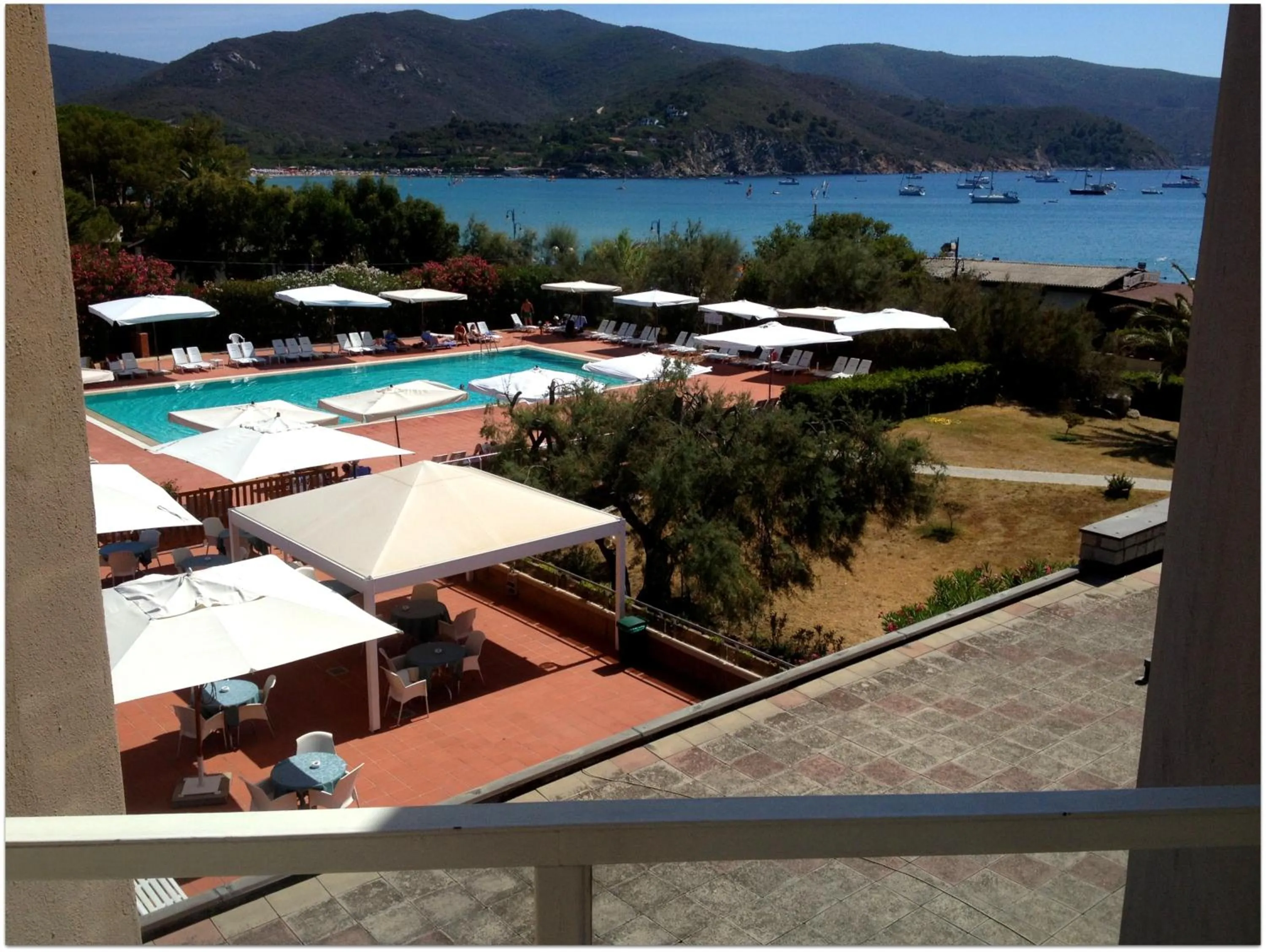 Facade/entrance in Hotel Select