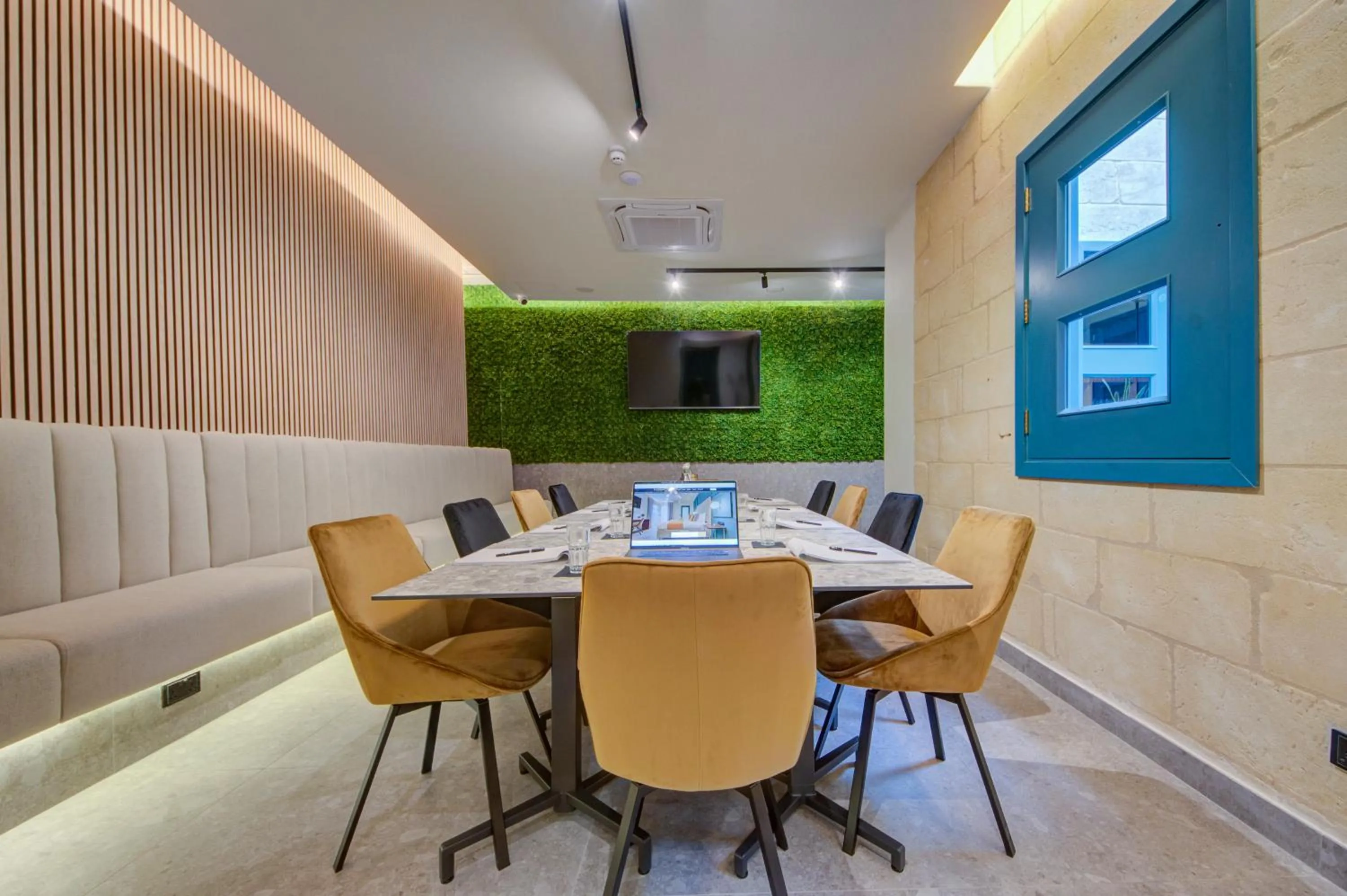 Meeting/conference room in 23 Boutique Hotel