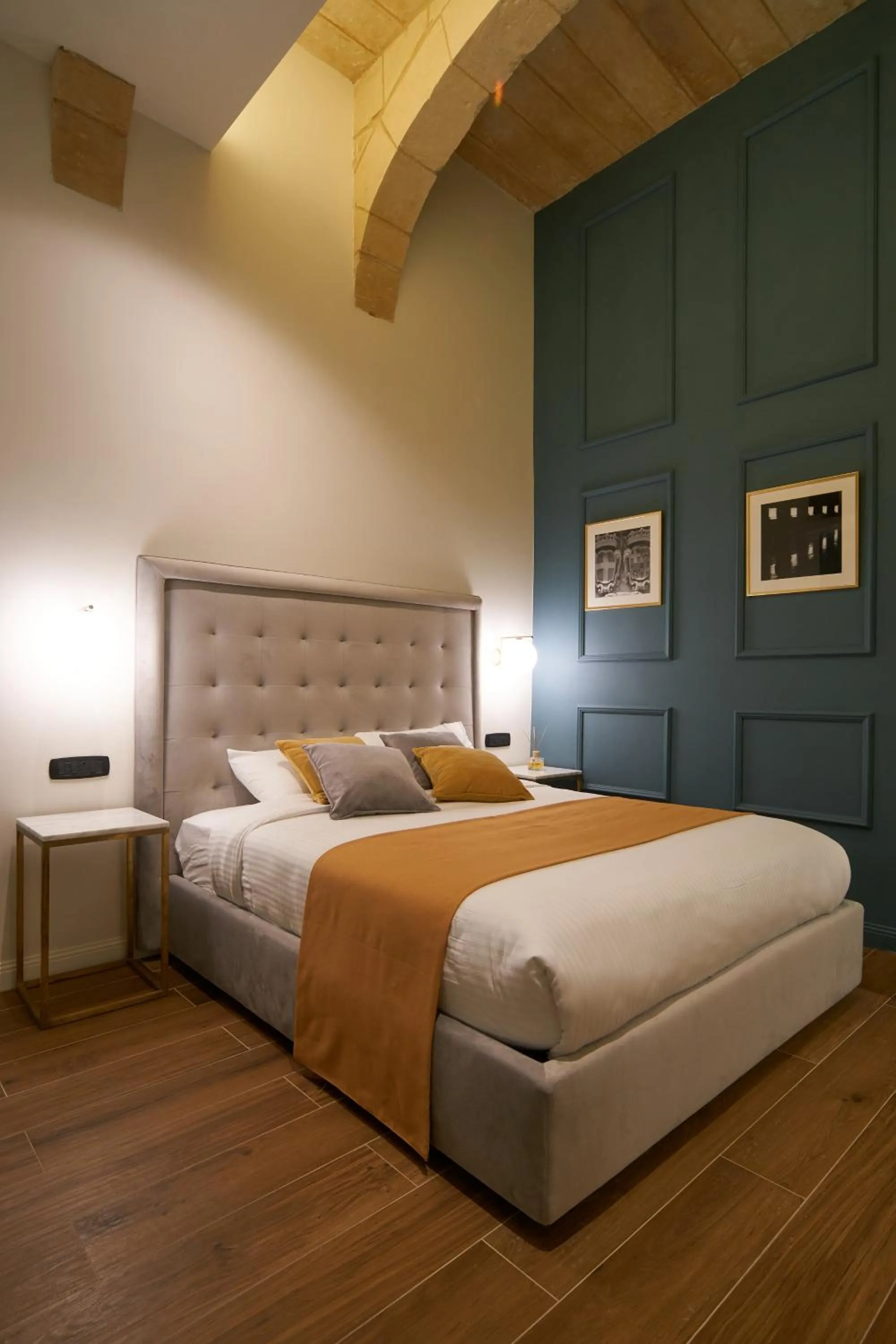 Bedroom, Bed in 23 Boutique Hotel