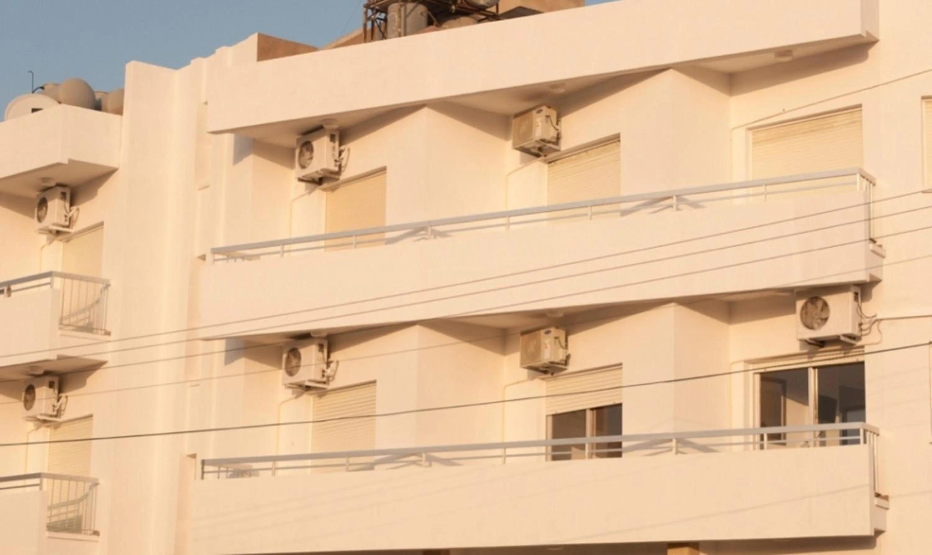 Property building in St. George Rent Rooms