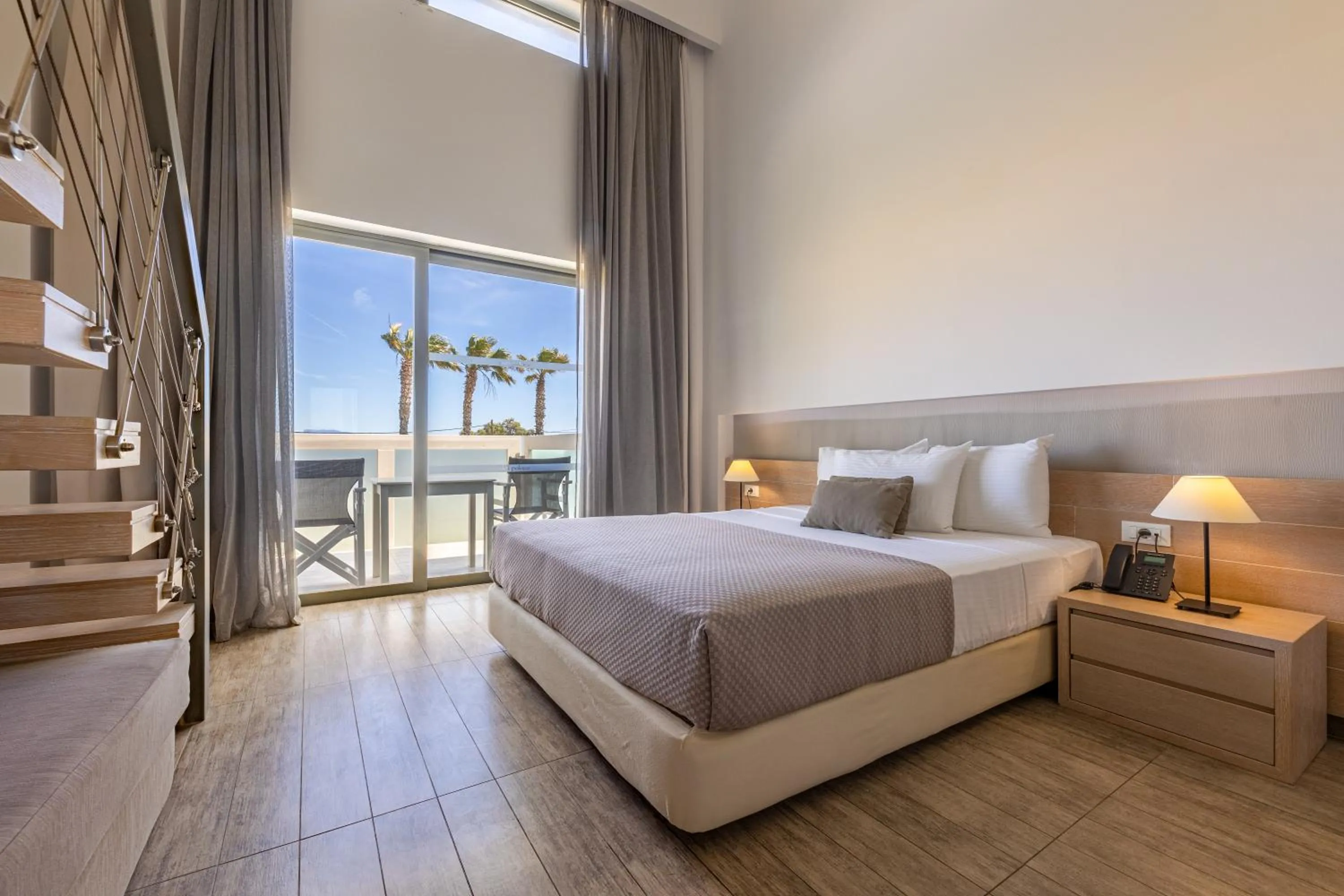 Bedroom, Bed in Akti Palace Hotel