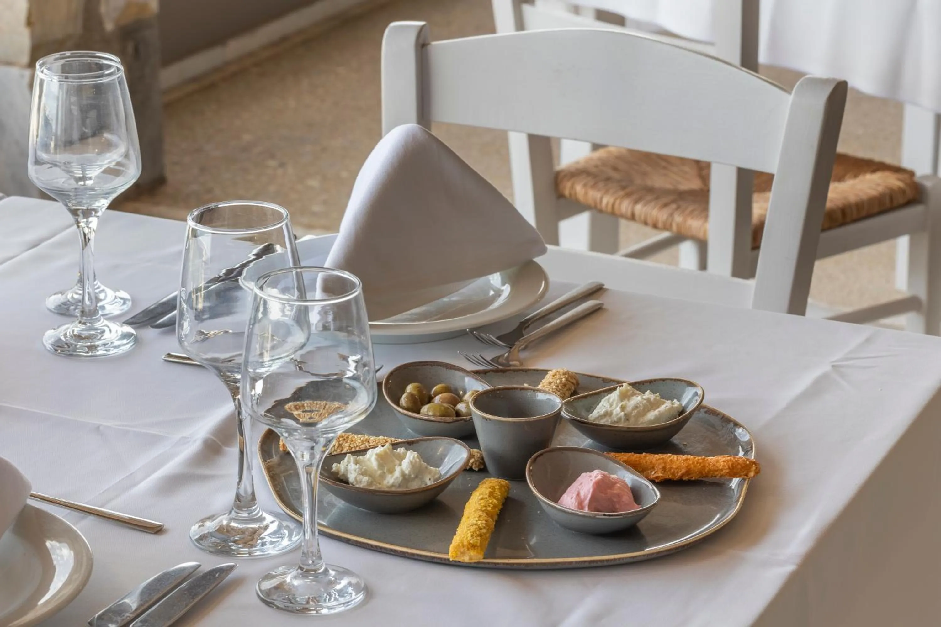 Restaurant/places to eat in Akti Palace Hotel