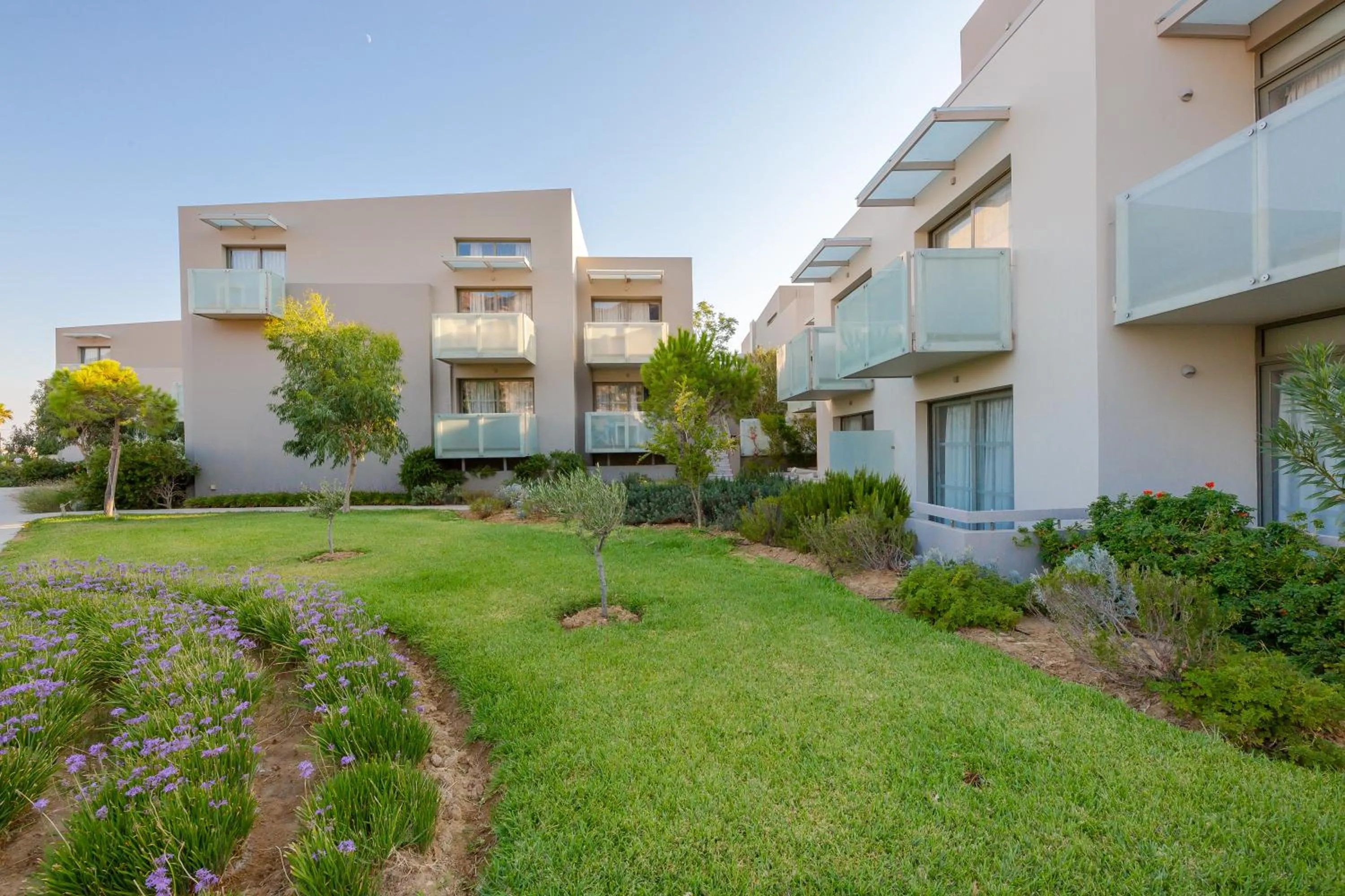 Garden in Akti Palace Hotel