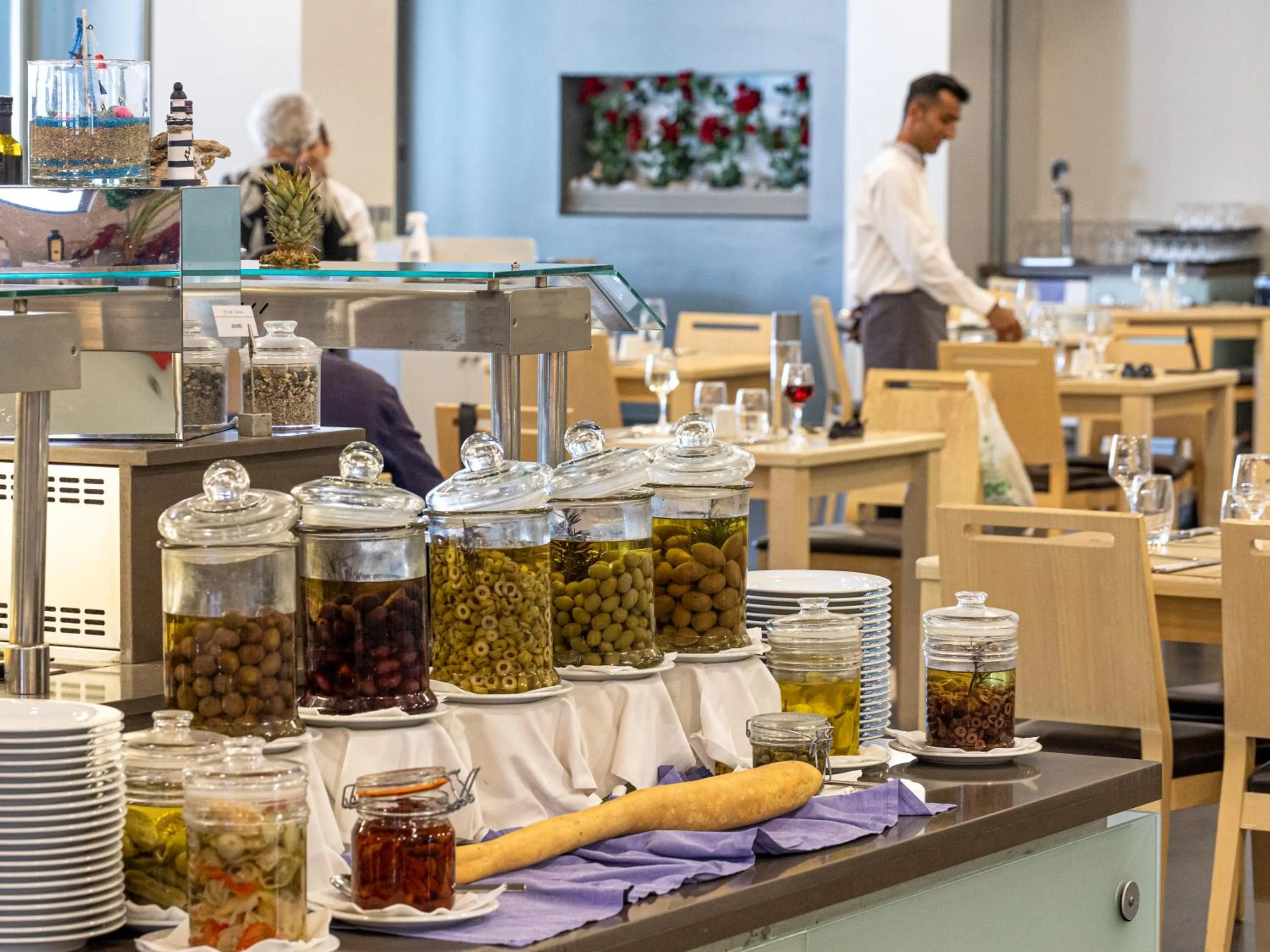 Restaurant/places to eat in Akti Palace Hotel