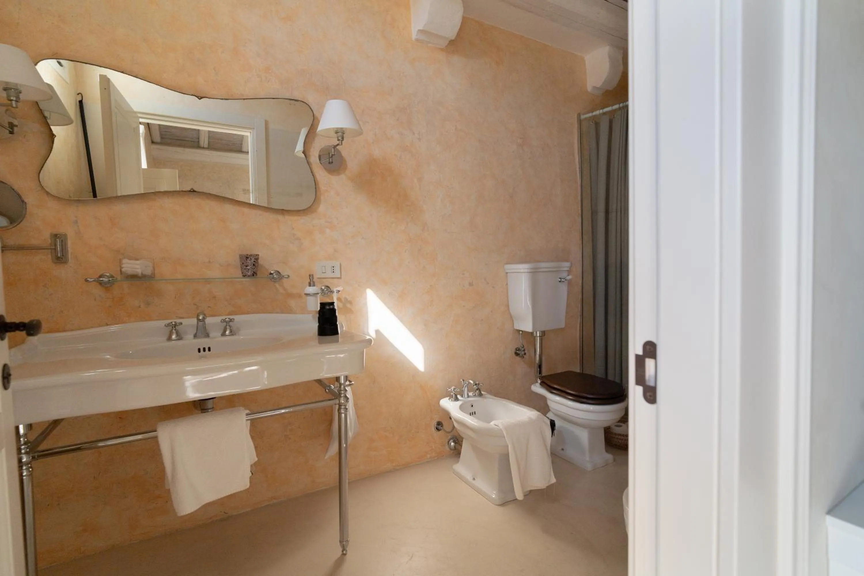 Bathroom in Palazzo Muci