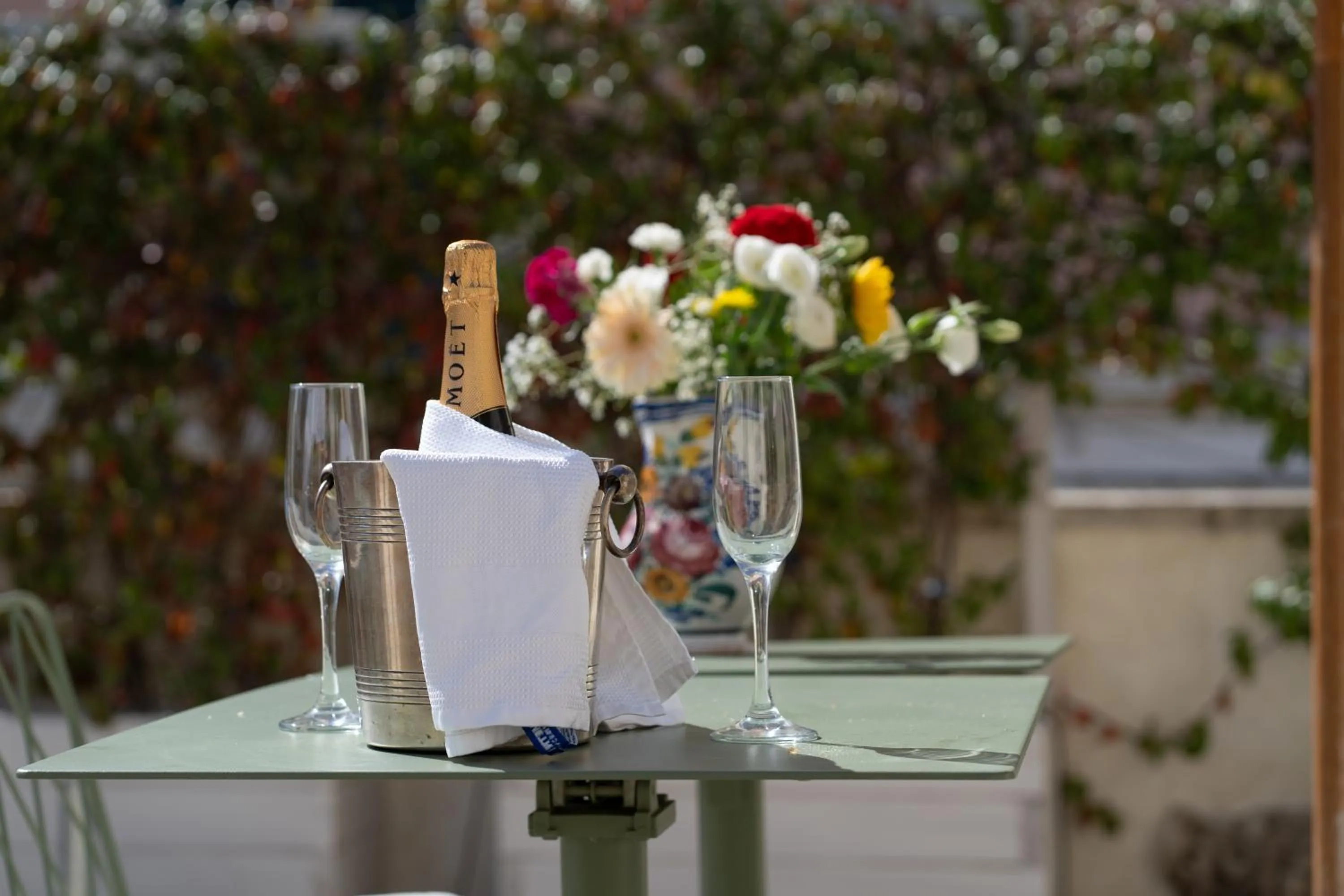 Drinks in Palazzo Muci