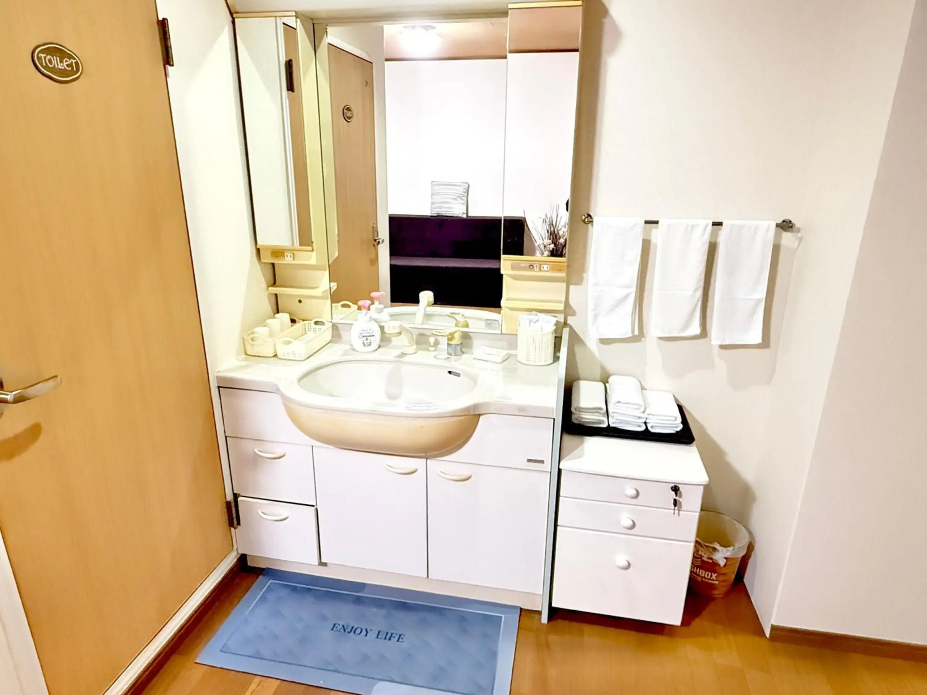 Area and facilities in PetitHotel017全室ミニキッチン付きファミリルーム 飲食街中心 阿波踊り会館7分 文理 徳島大学 アスティとくしま車8分 Area and facilities in PetitHotel017全室ミニキッチン付きファミリルーム 飲食街中心 阿波踊り会館7分 文理 徳島大学 アスティとくしま車8分