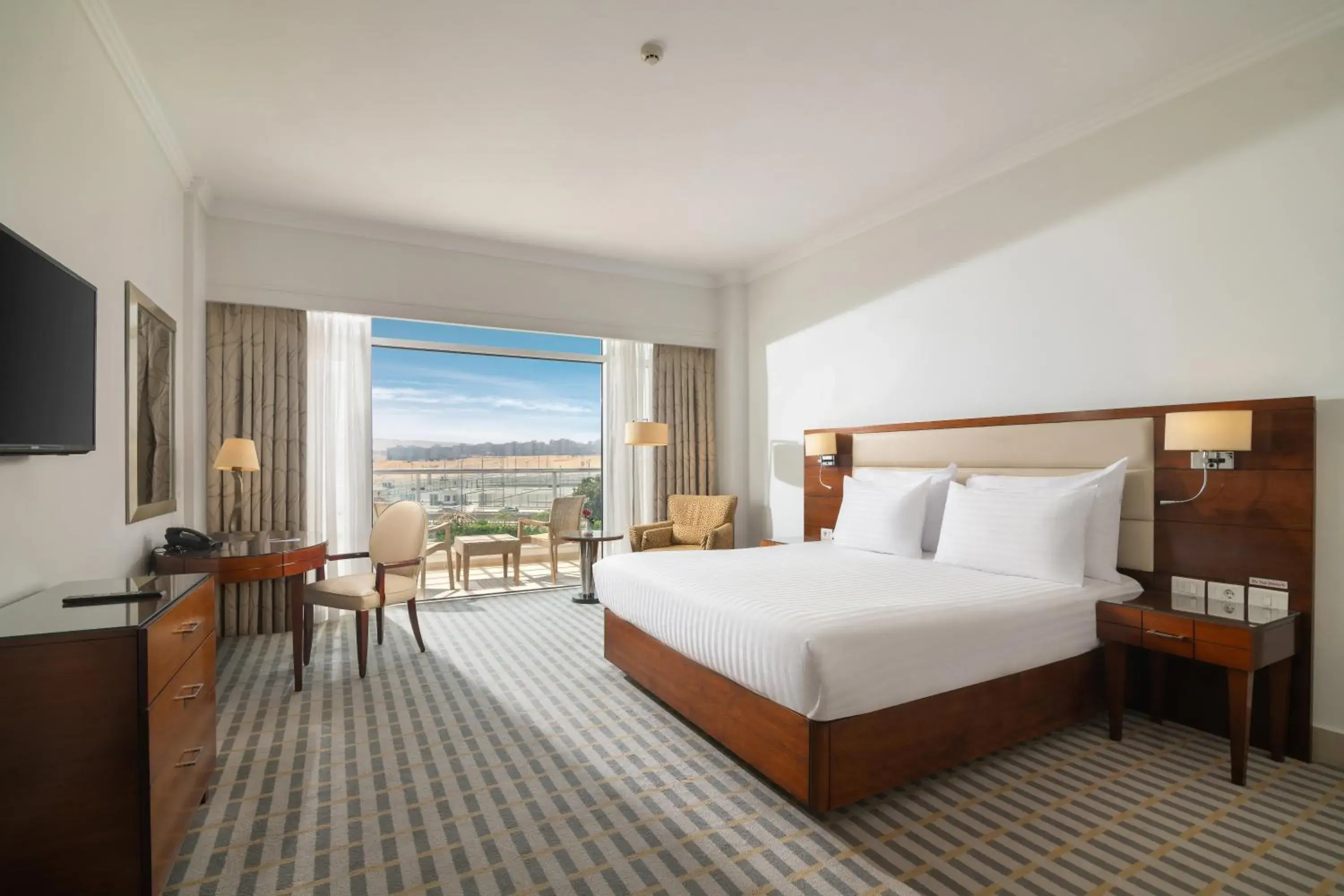 Bed in Steigenberger Pyramids Cairo Bed in Steigenberger Pyramids Cairo