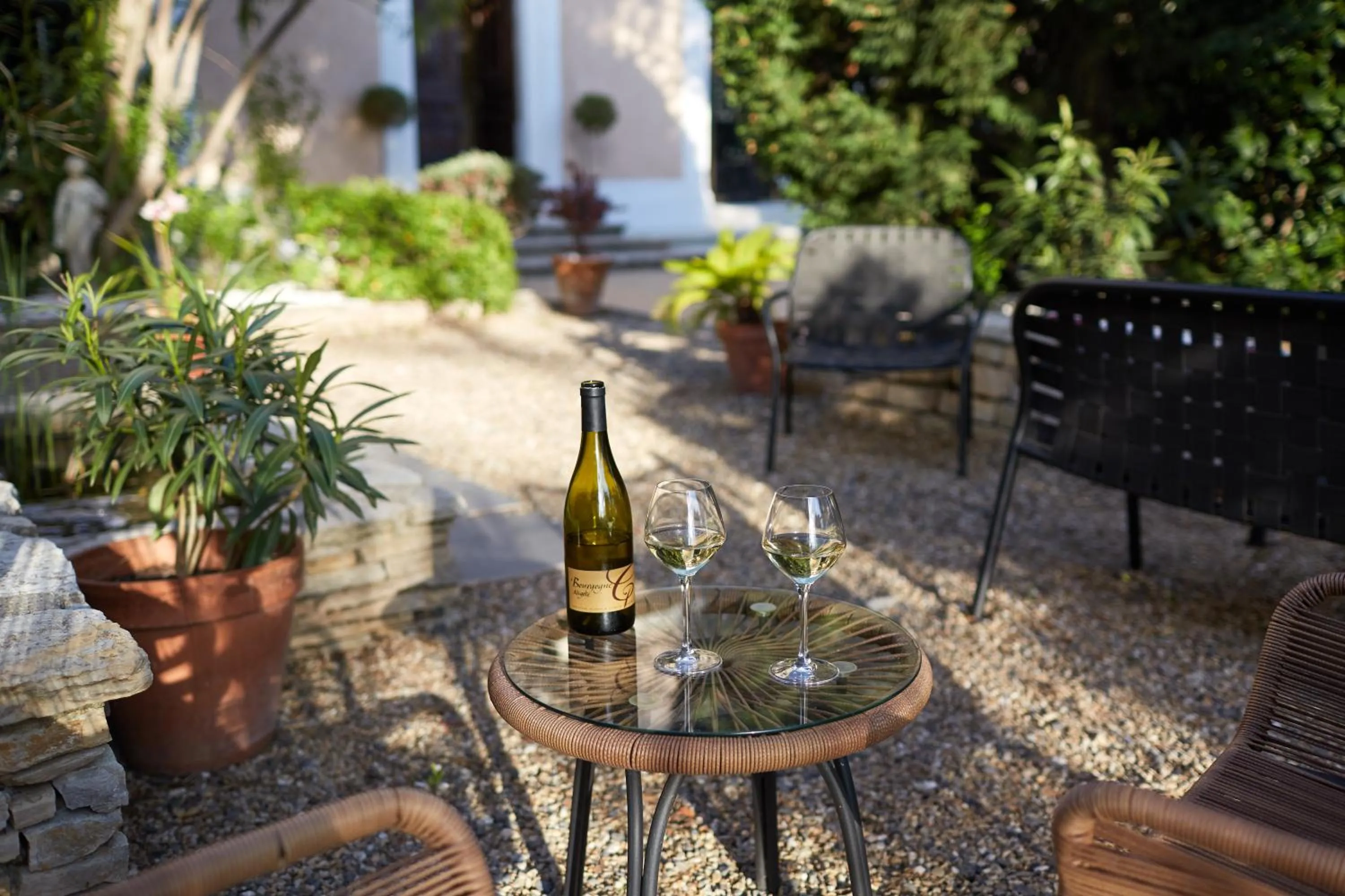 Garden in Hôtel Saint-Alban