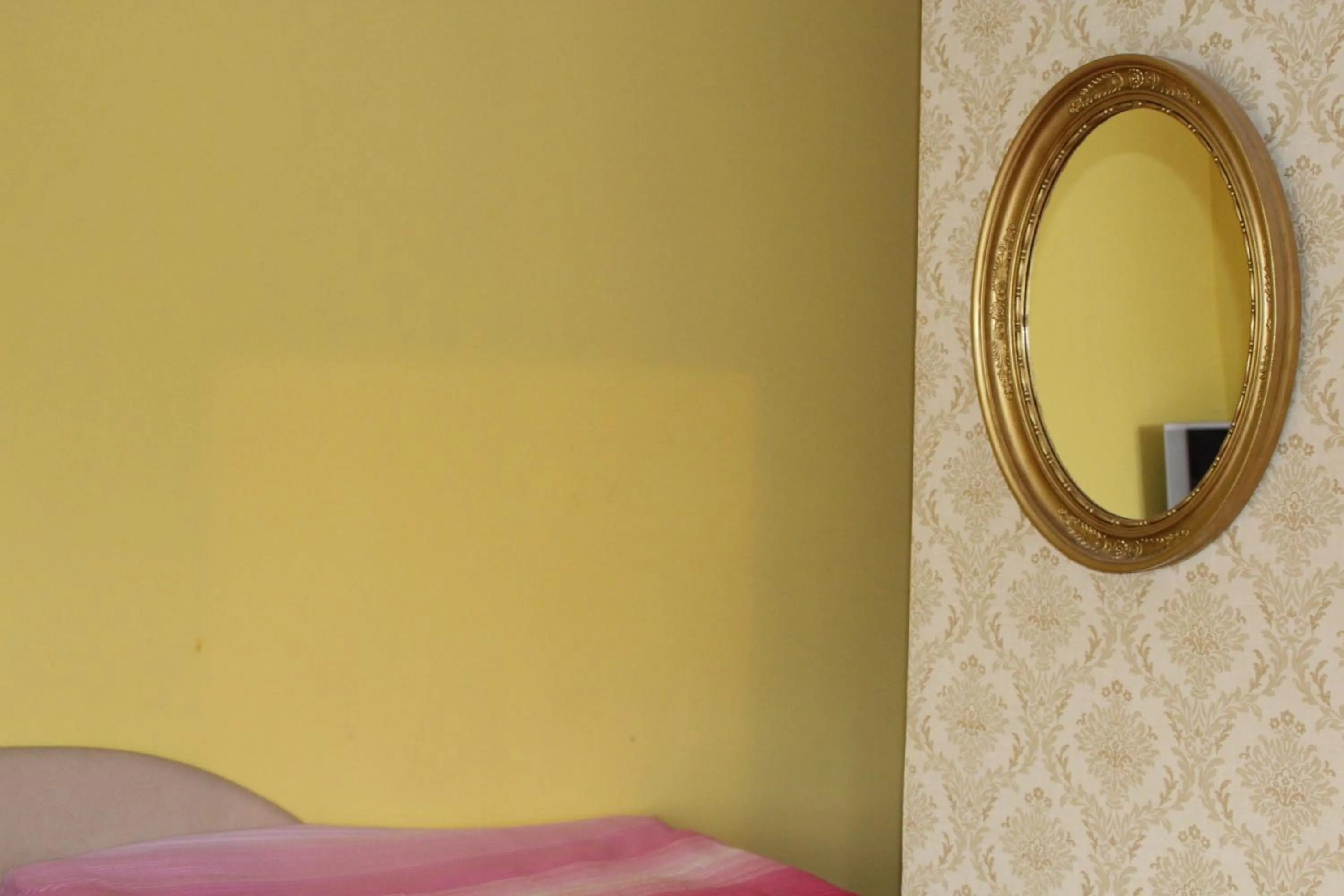 Decorative detail in Motel Alas