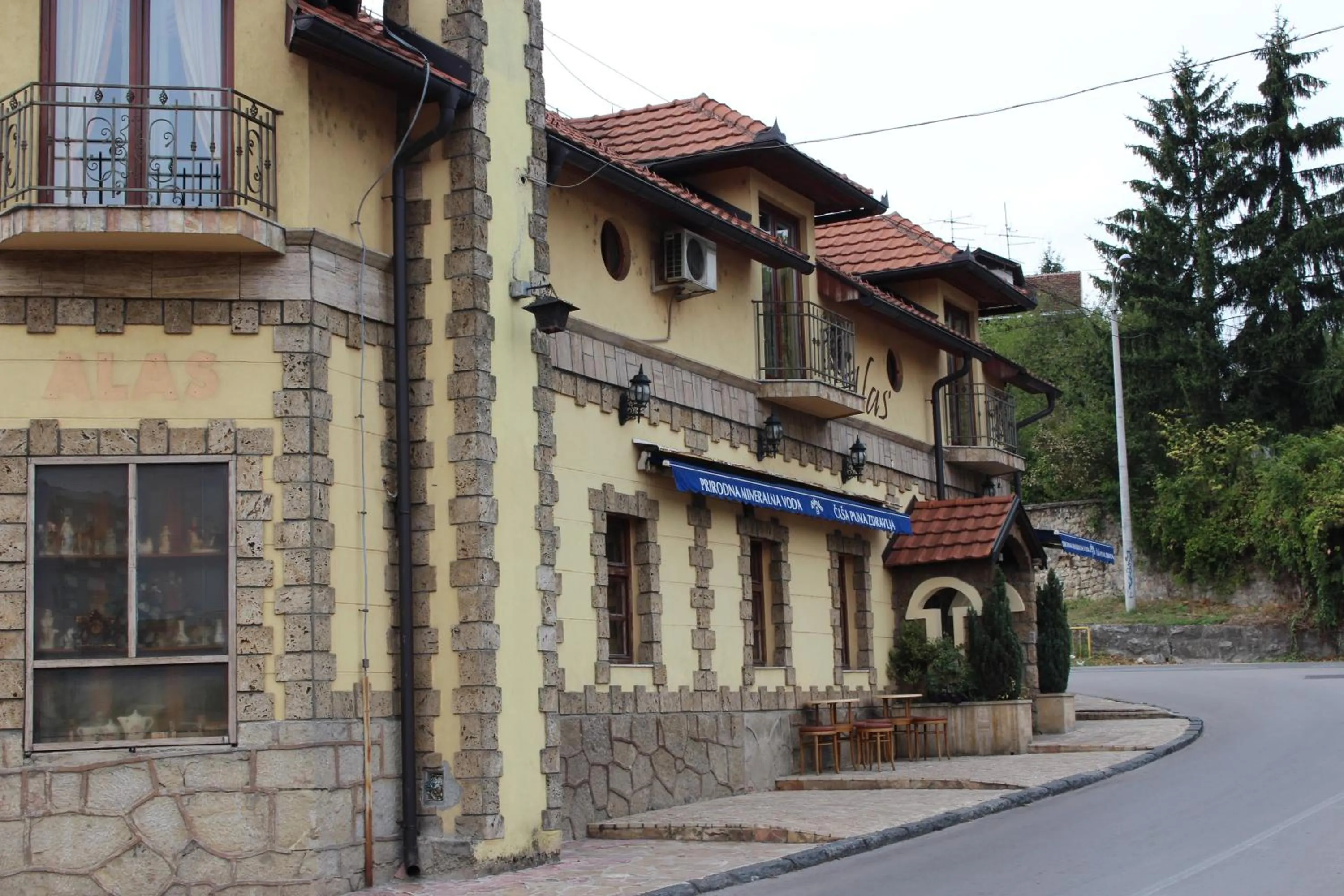 Facade/entrance in Motel Alas