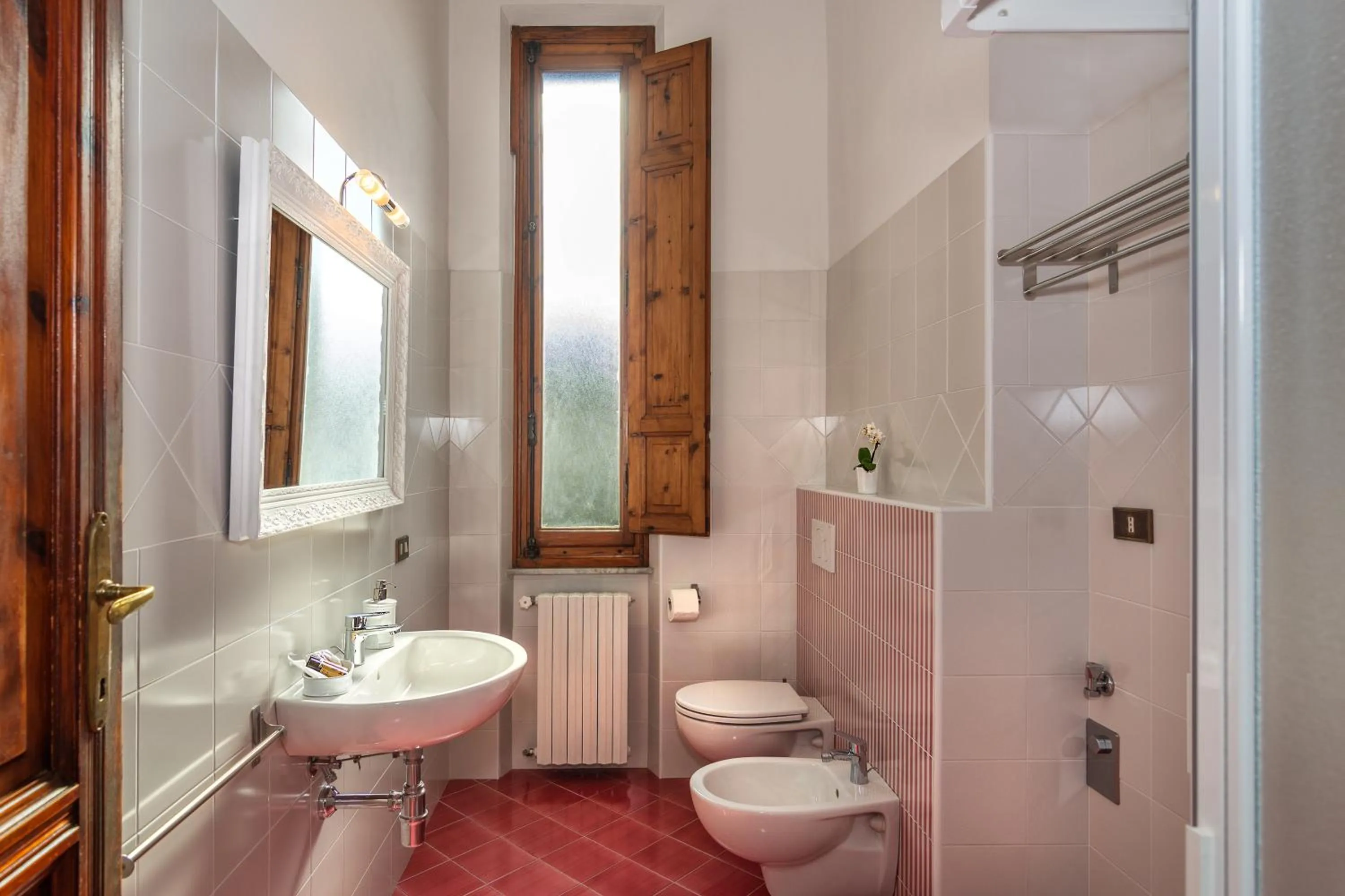Shower in Villa Ricci Suites