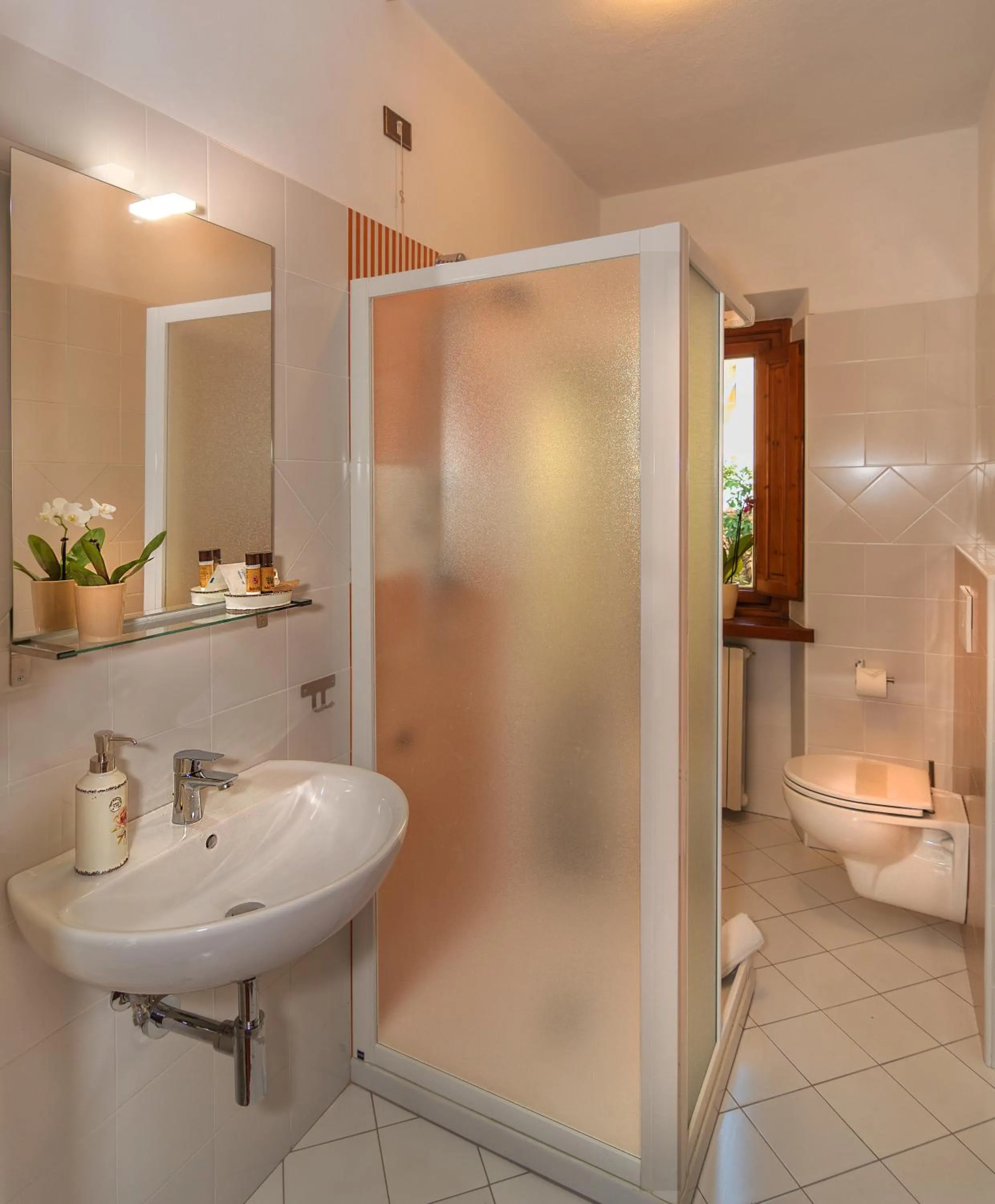 Shower in Villa Ricci Suites