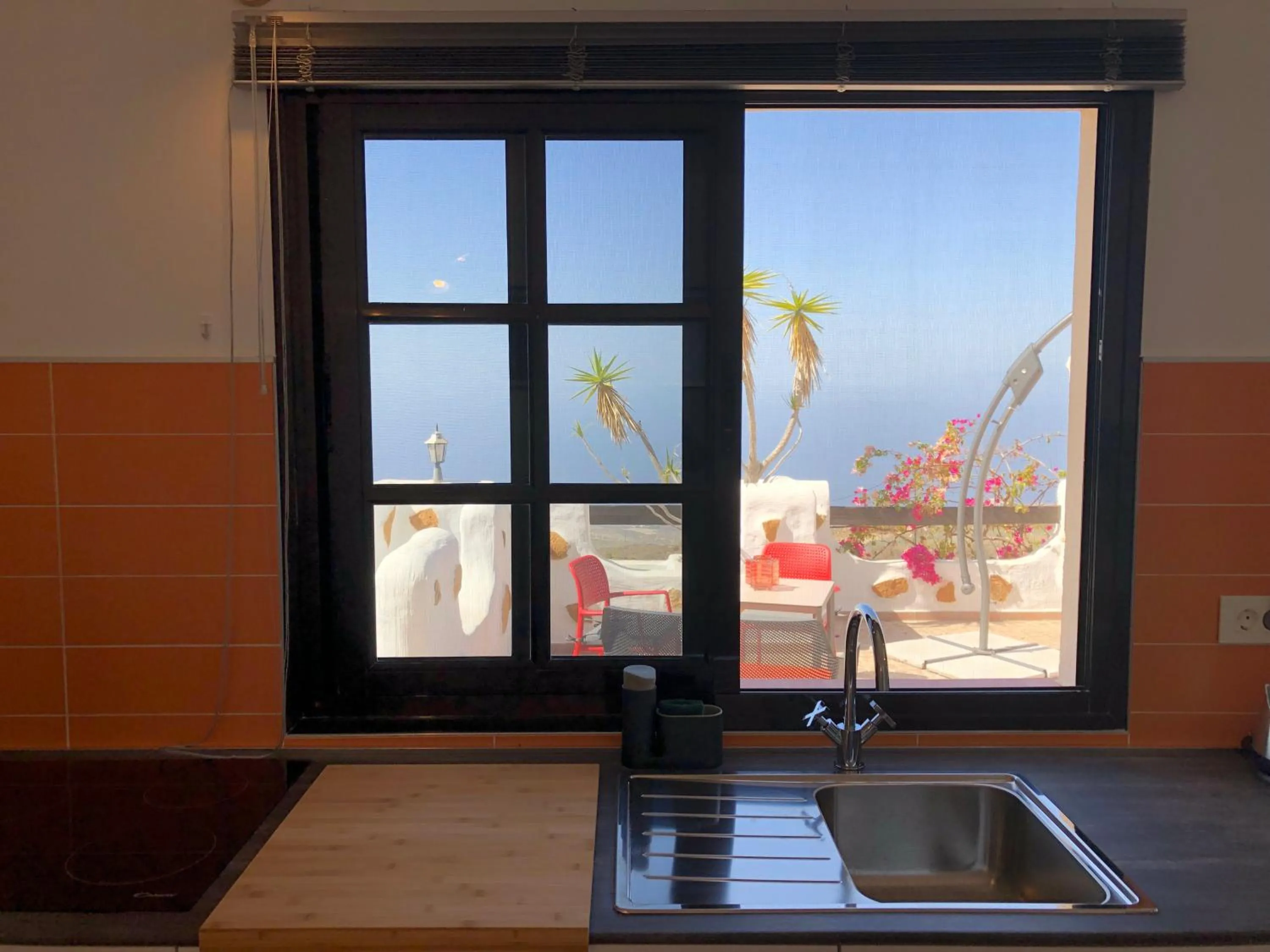 Kitchen or kitchenette in CASANTILVIA heated pool paradise