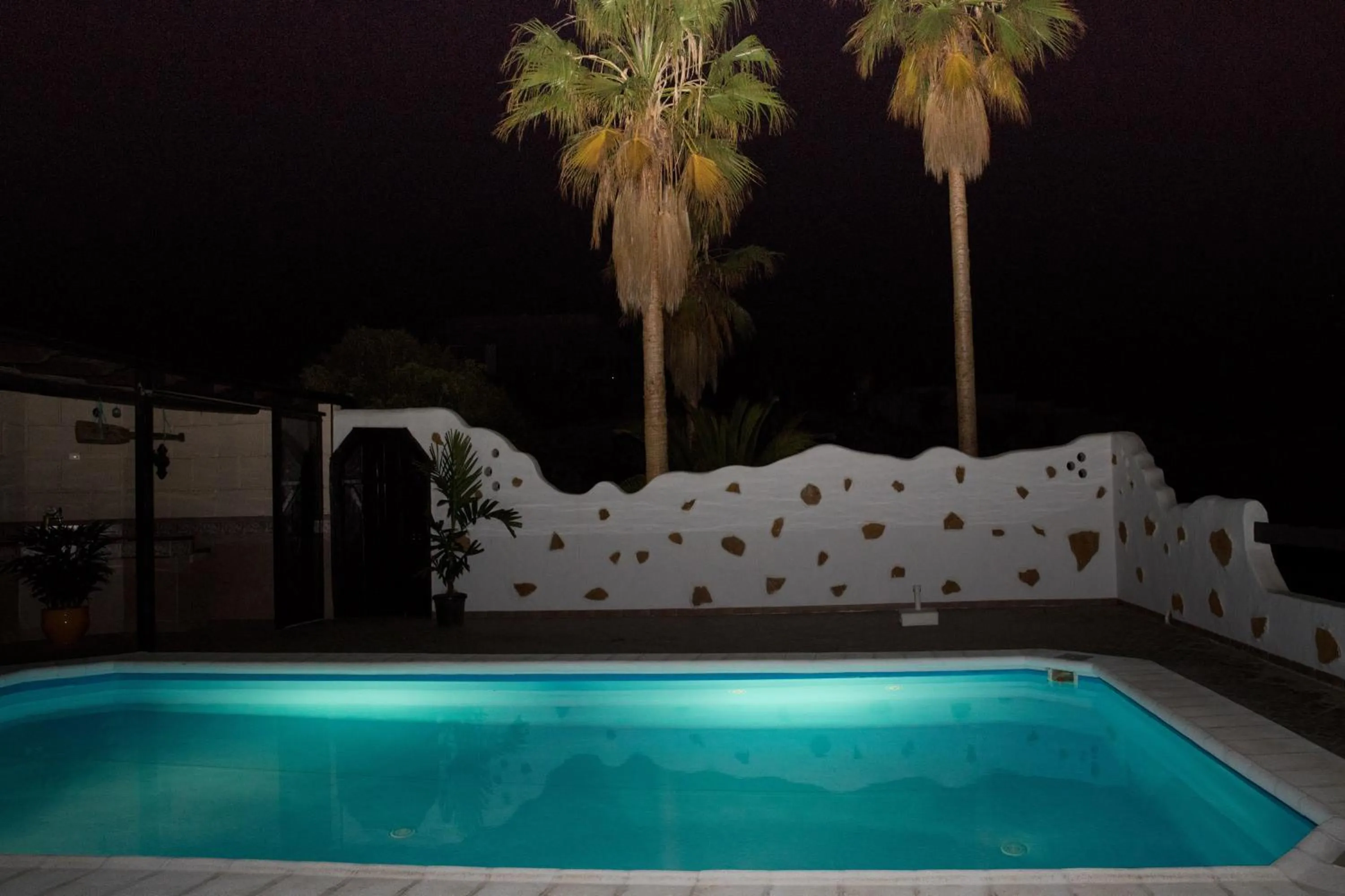 Swimming pool in CASANTILVIA heated pool paradise