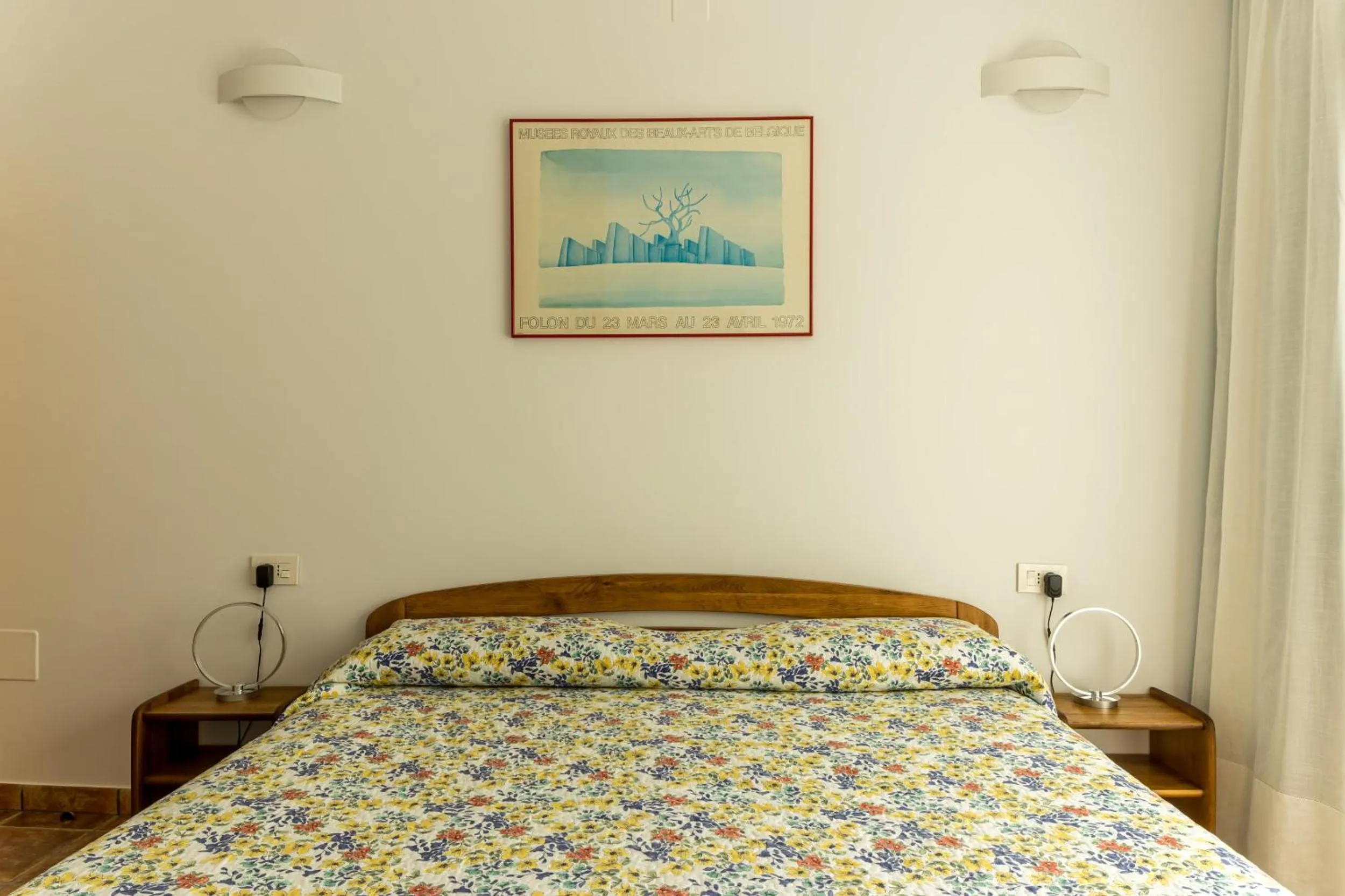 Bed in CASANTILVIA heated pool paradise