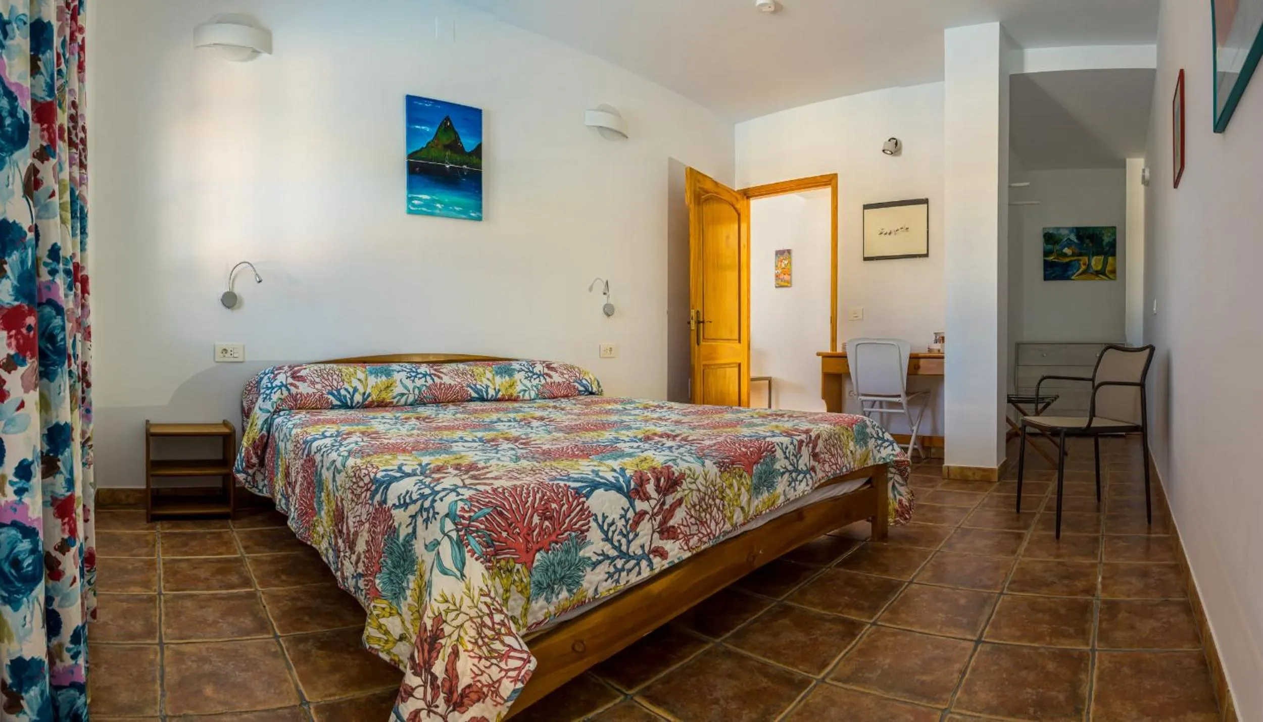 Photo of the whole room, Bed in CASANTILVIA heated pool paradise