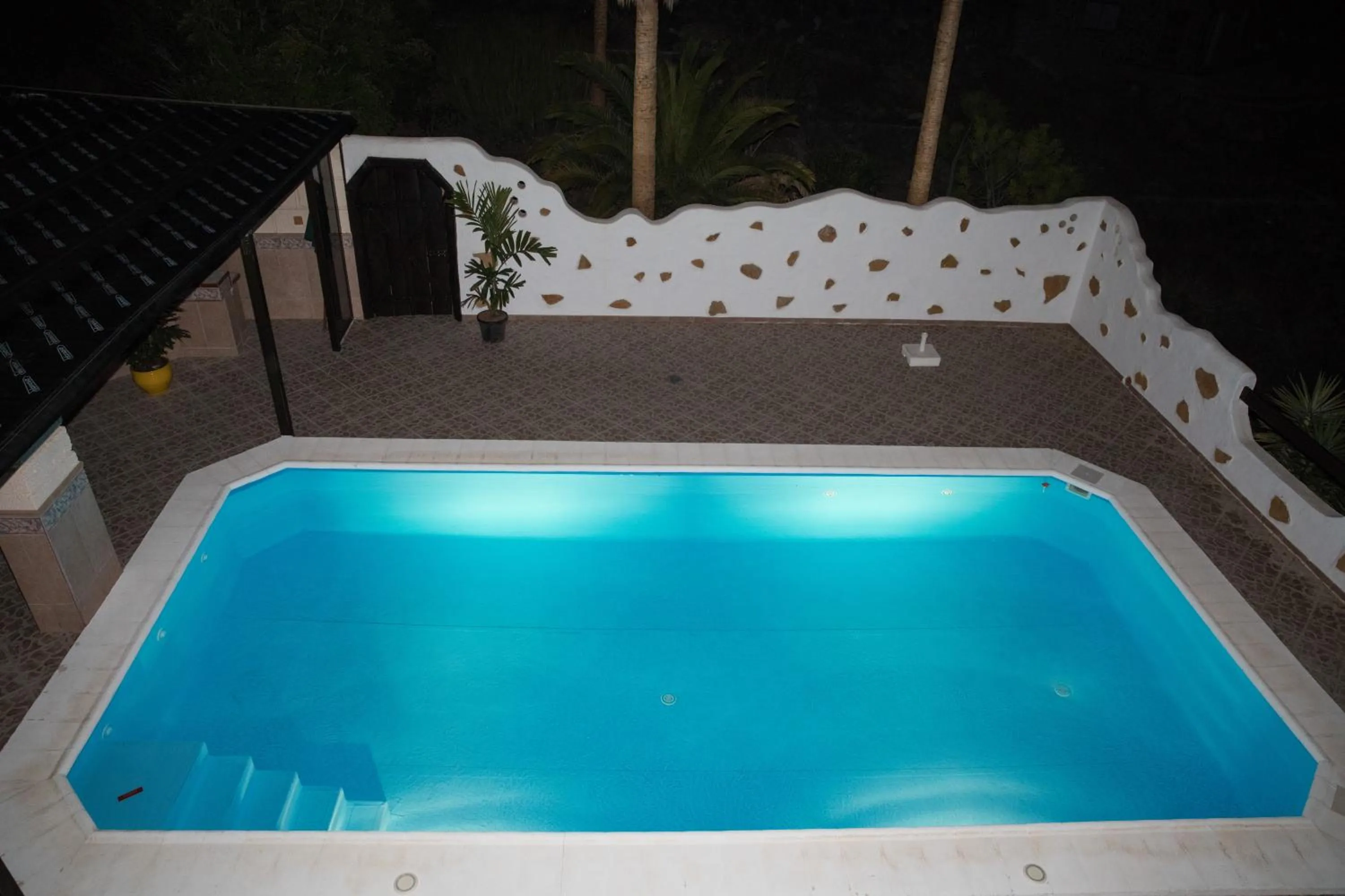 Swimming pool in CASANTILVIA heated pool paradise