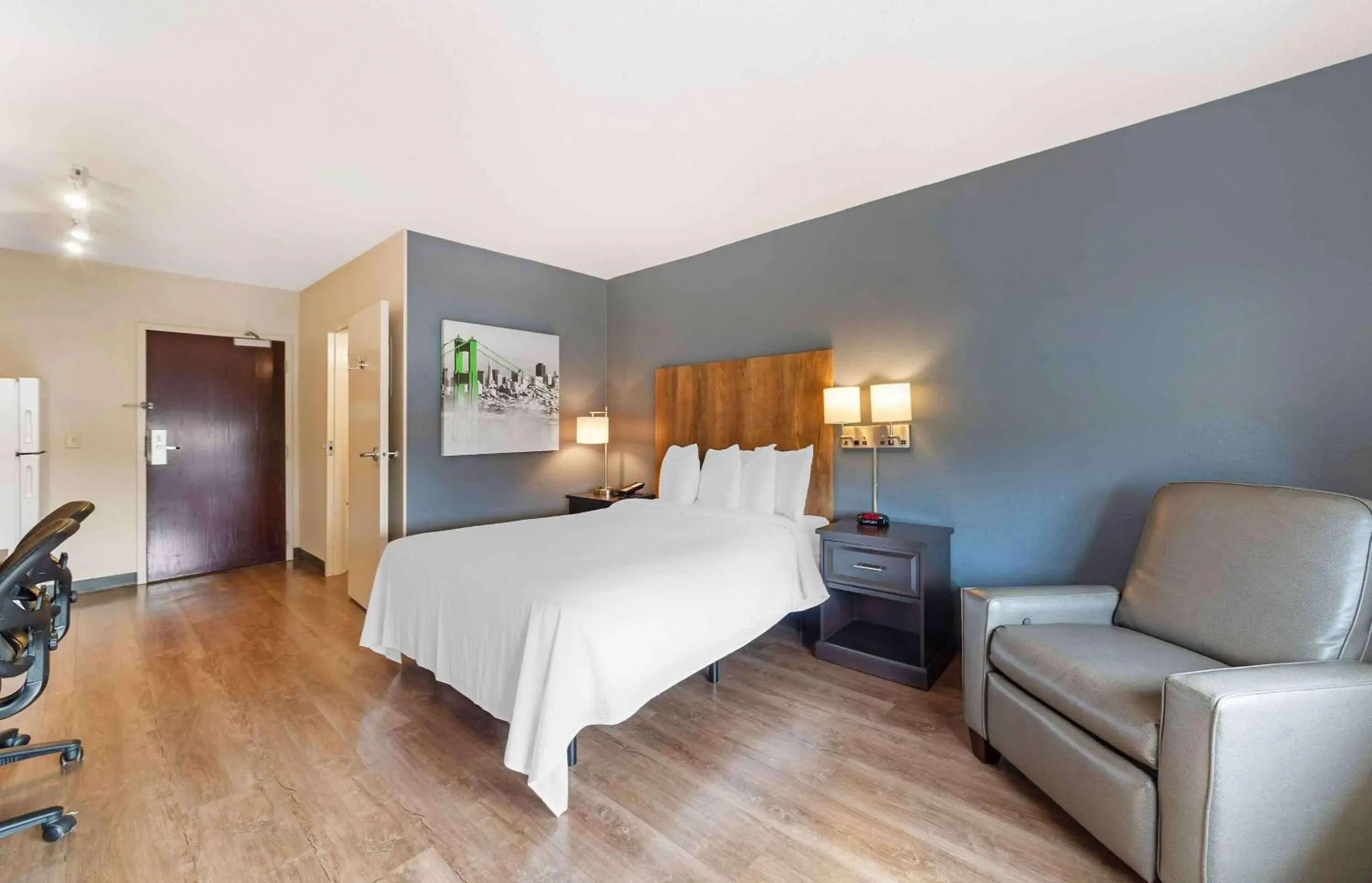 Bedroom, Bed in Extended Stay America Premier Suites - Fort Lauderdale - Deerfield Beach Bedroom, Bed in Extended Stay America Premier Suites - Fort Lauderdale - Deerfield Beach