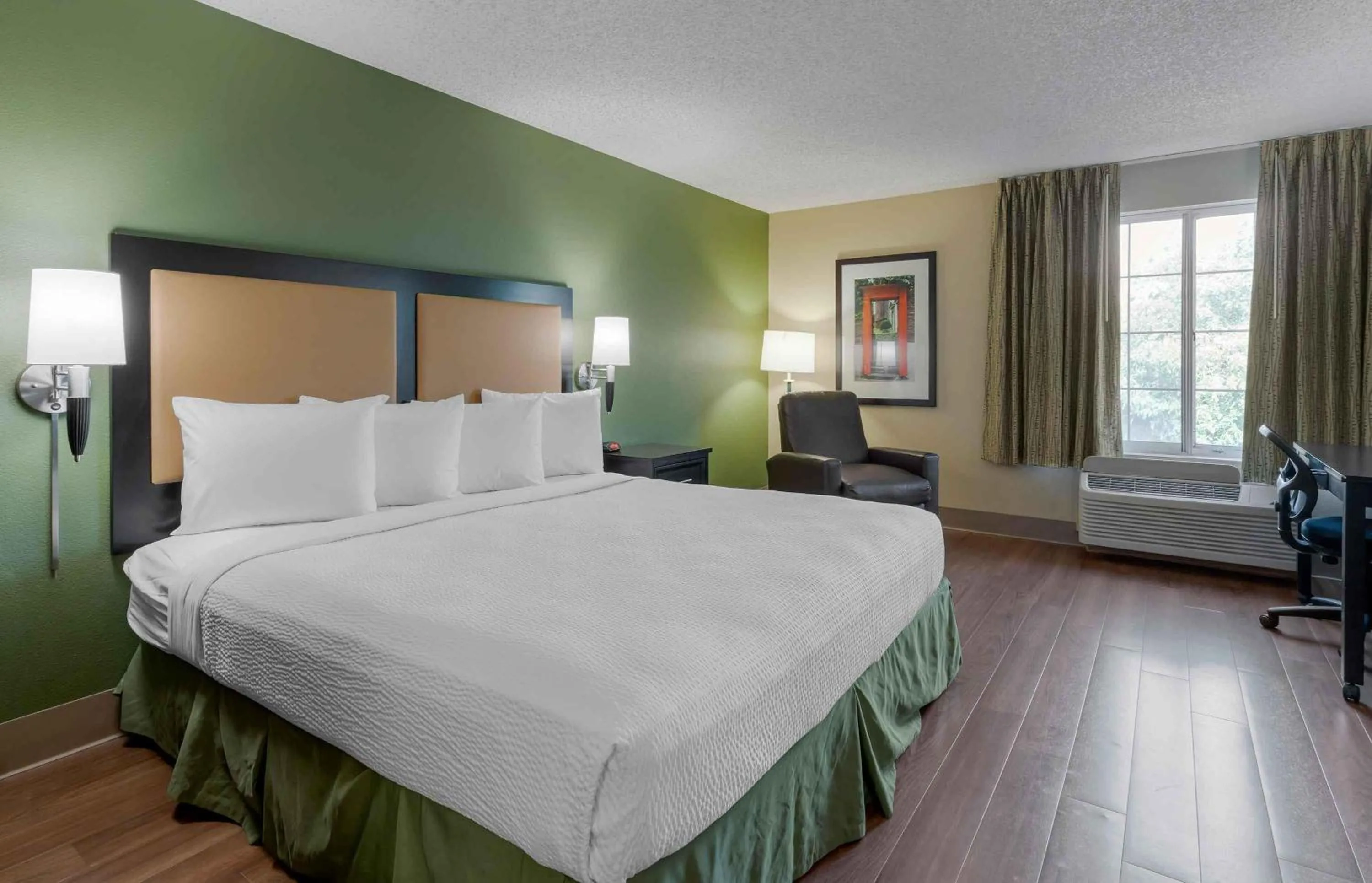 Bedroom, Bed in Extended Stay America Suites - Fremont - Fremont Blvd South