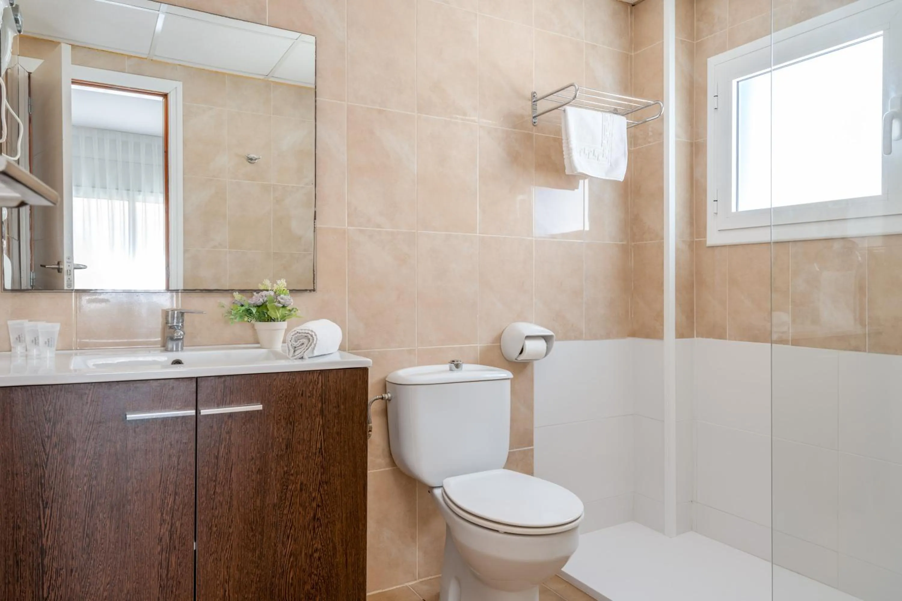 Bathroom in Hotel Tolosa