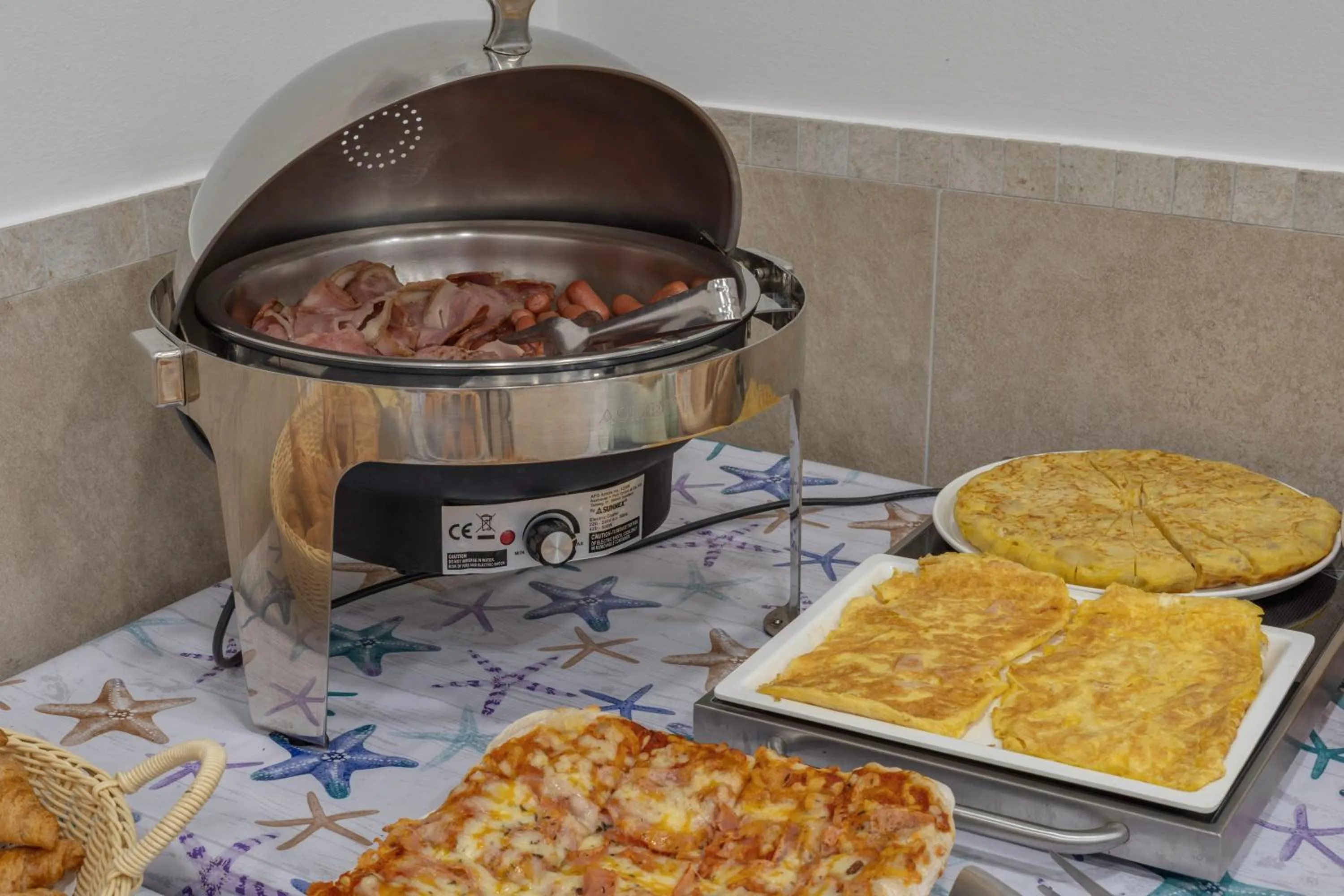 Buffet breakfast in Hotel Tolosa