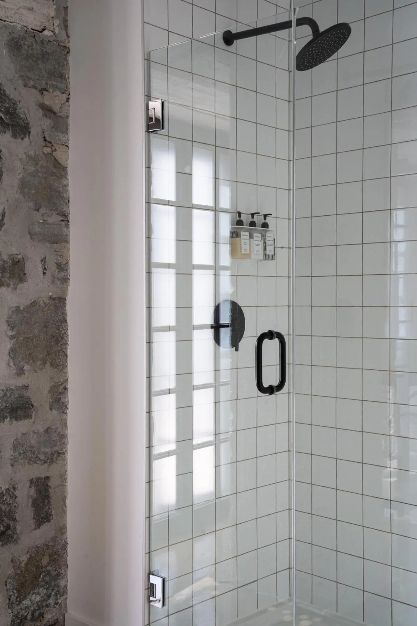 Shower in Maison Sainte-Thérèse By Maisons & co