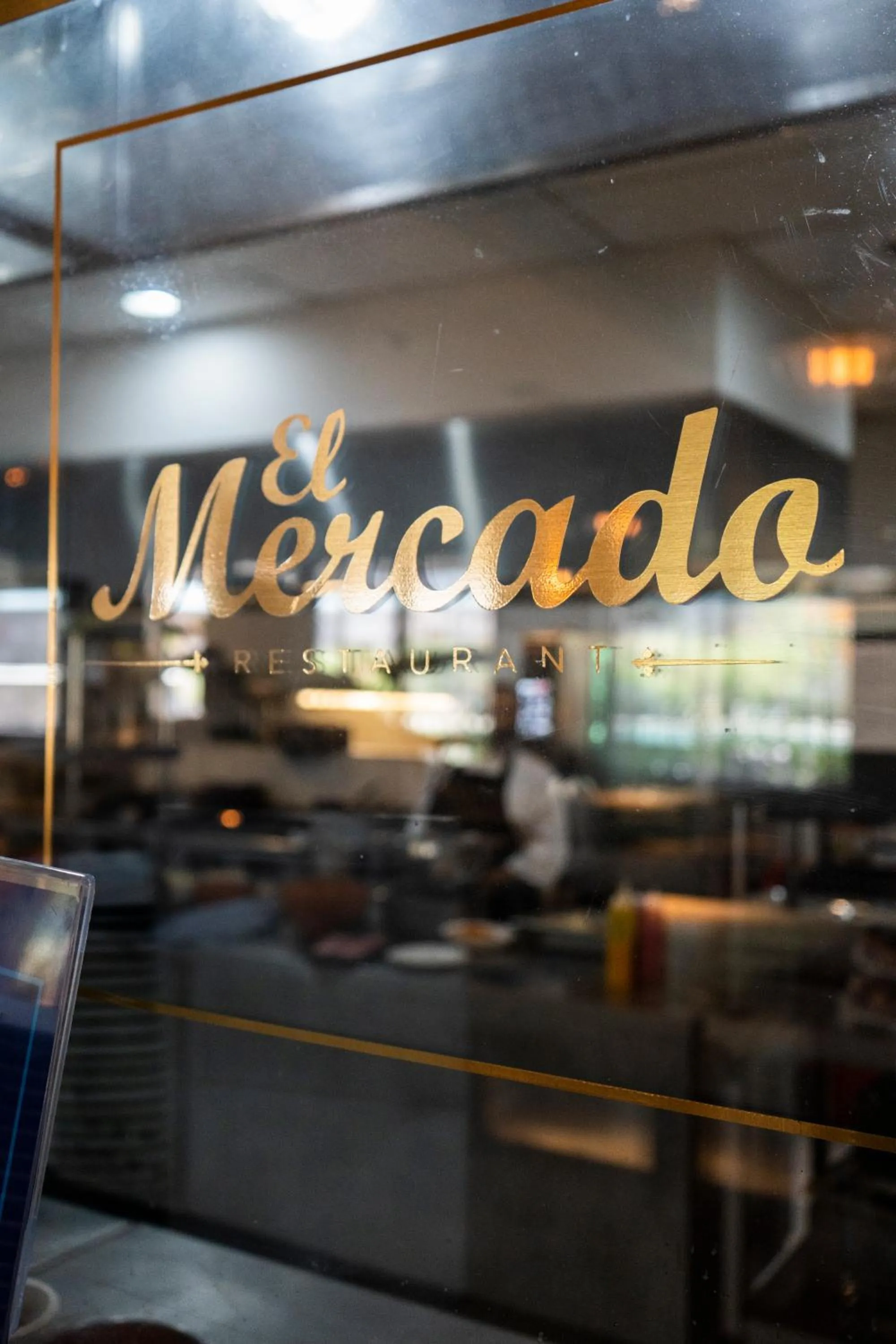 Restaurant/places to eat in Hilton Garden Inn Tucuman