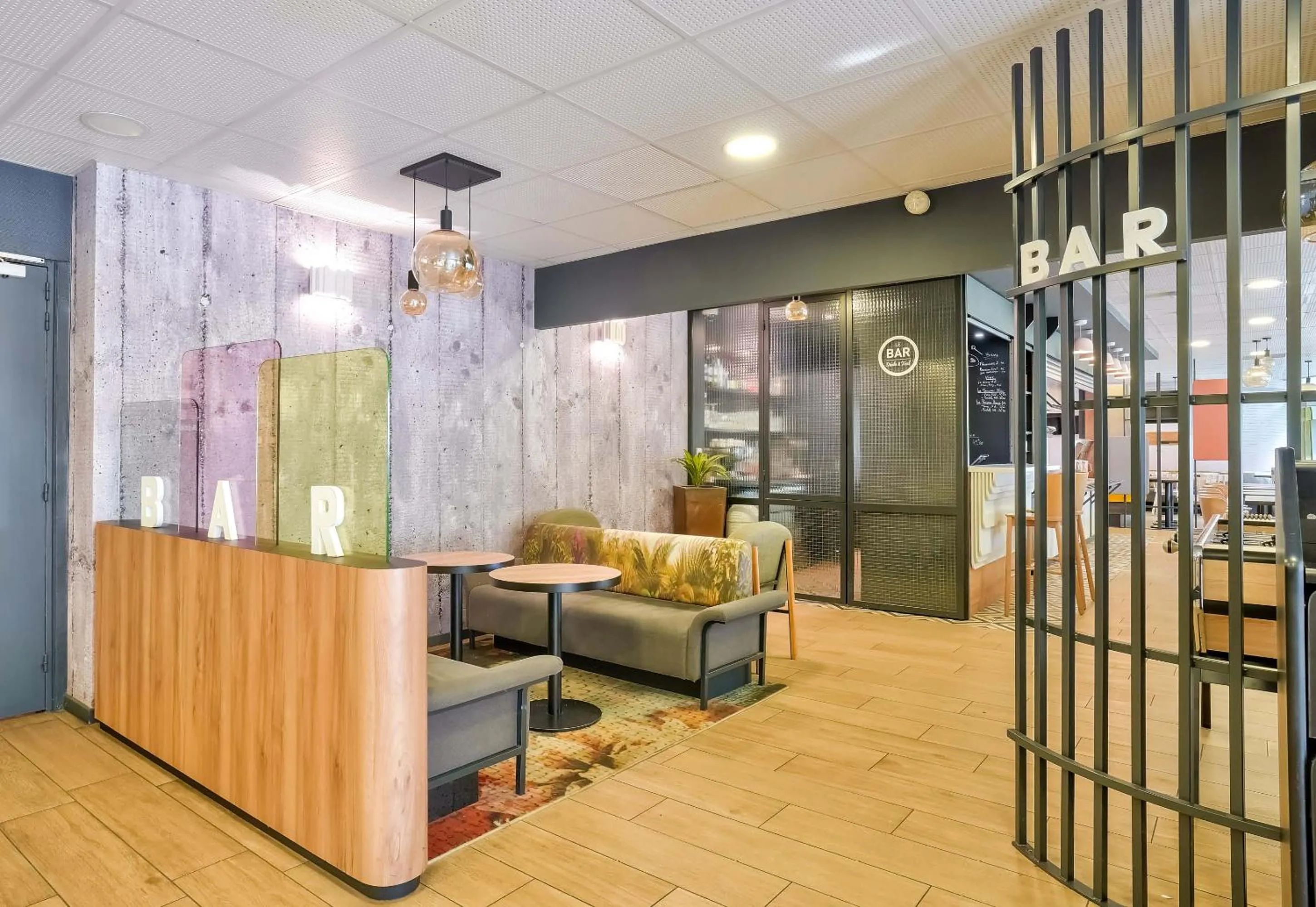 Breakfast in B&B HOTEL Paris Malakoff Parc des Expositions