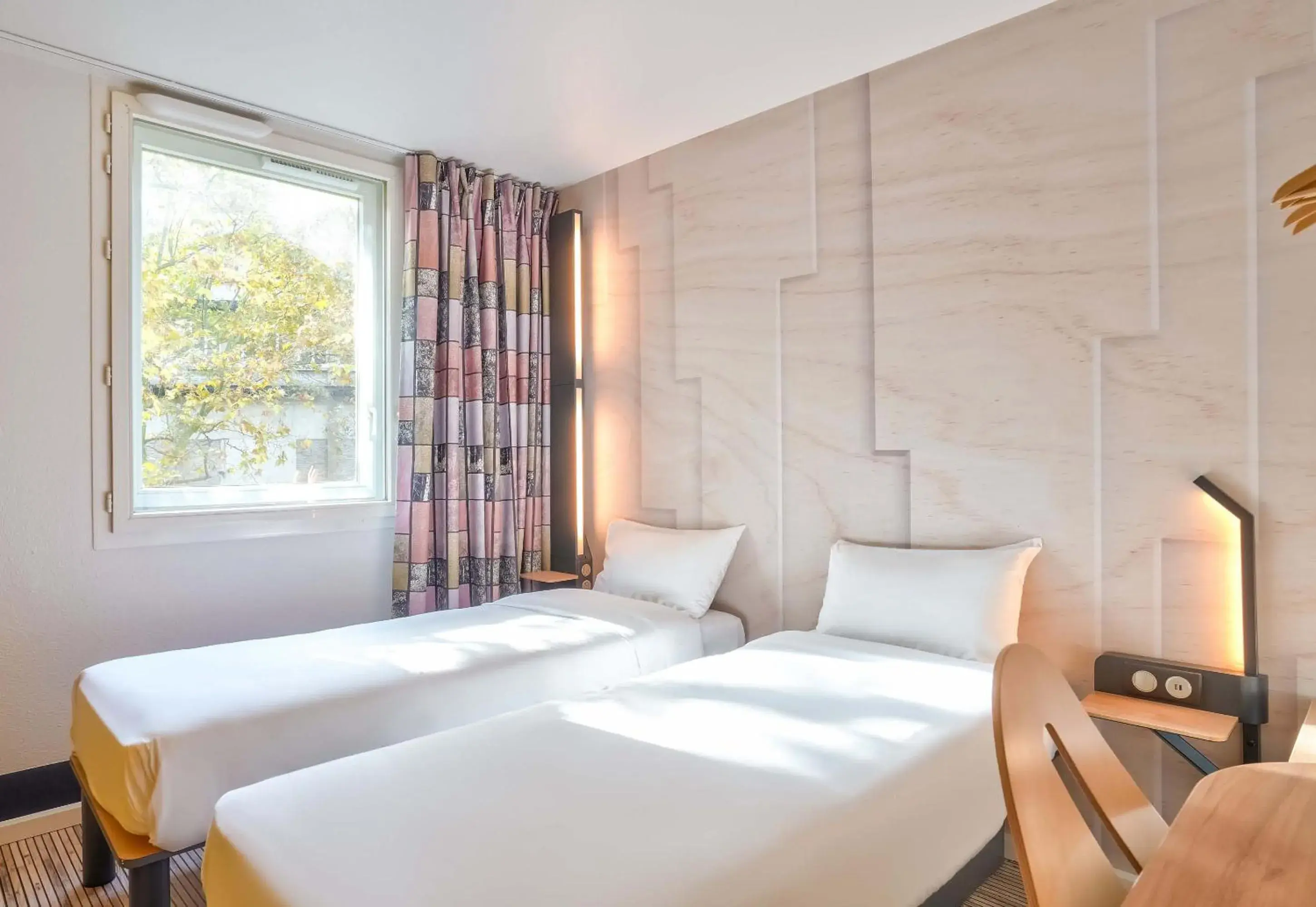 Photo of the whole room, Bed in B&B HOTEL Paris Malakoff Parc des Expositions Photo of the whole room, Bed in B&B HOTEL Paris Malakoff Parc des Expositions