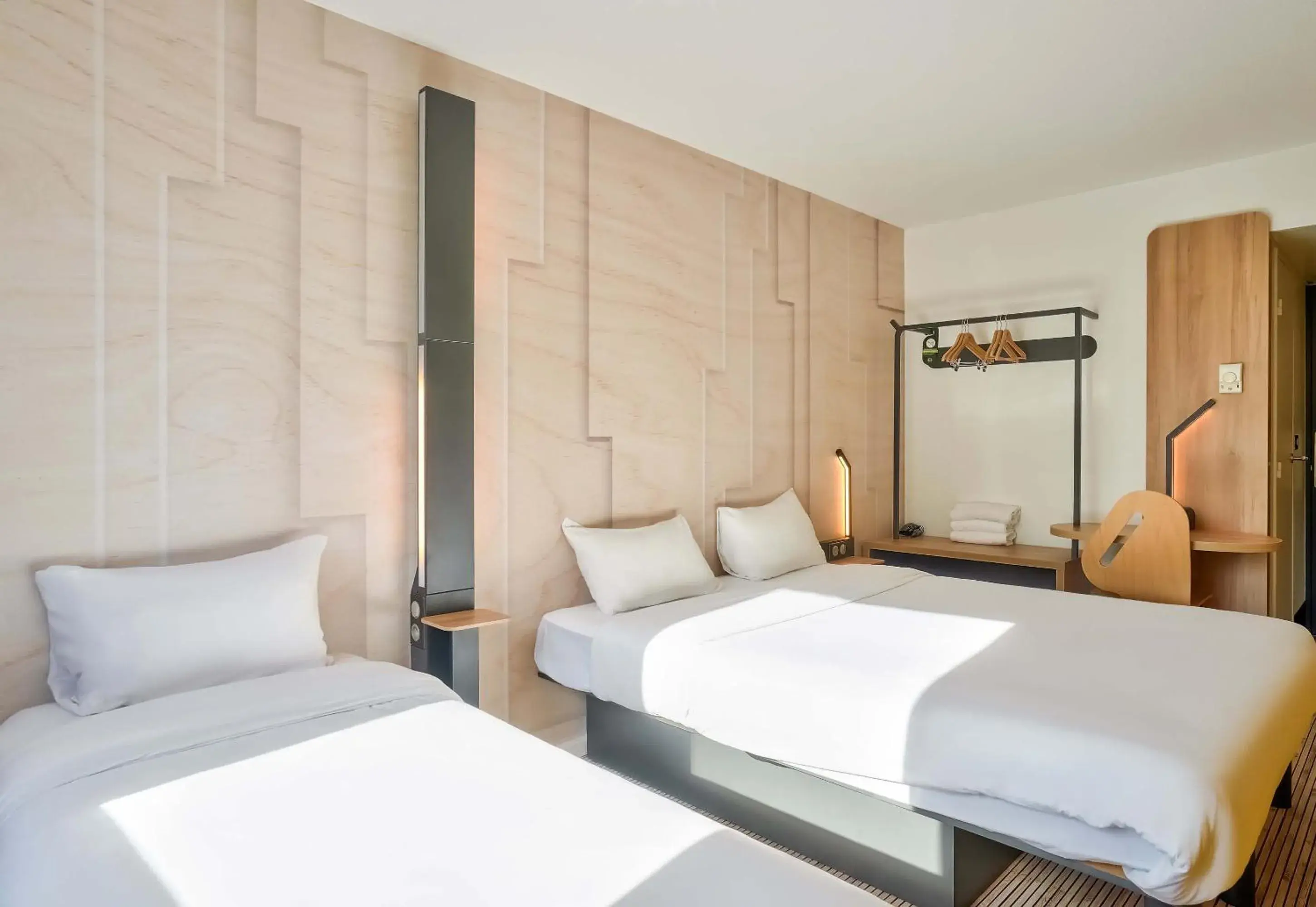 Photo of the whole room, Bed in B&B HOTEL Paris Malakoff Parc des Expositions Photo of the whole room, Bed in B&B HOTEL Paris Malakoff Parc des Expositions
