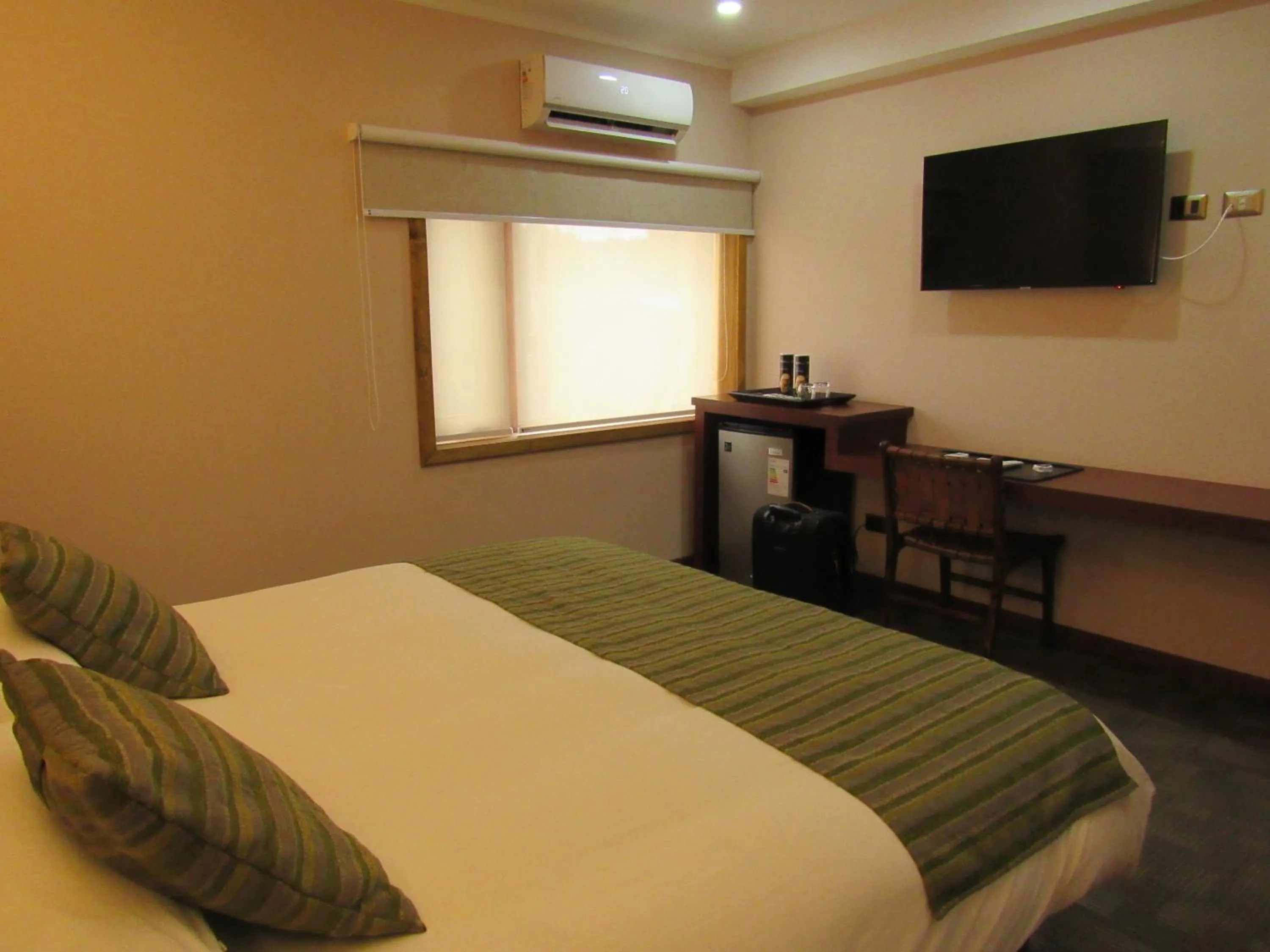Bedroom, Bed in Hotel Pucón Indómito