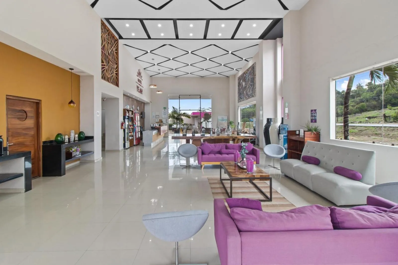 Hotel Yeah Rincón de Guayabitos