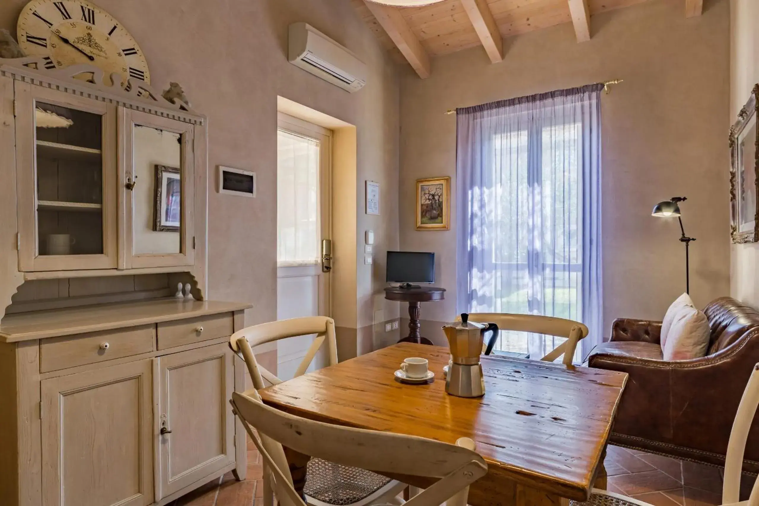 Triple Room in Guadalupe Tuscany Resort Triple Room in Guadalupe Tuscany Resort