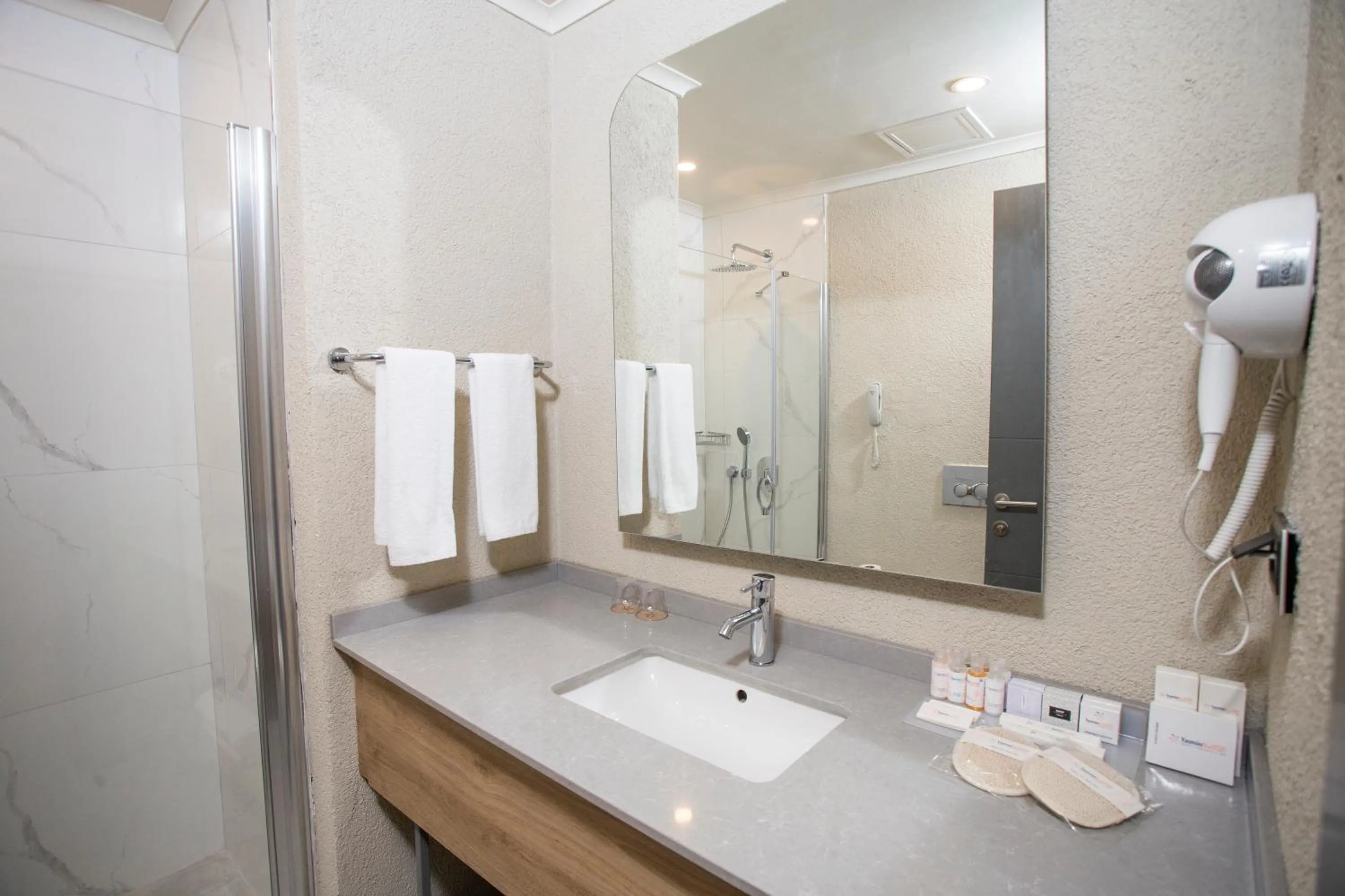 Bathroom in Yasmin Bodrum Resort