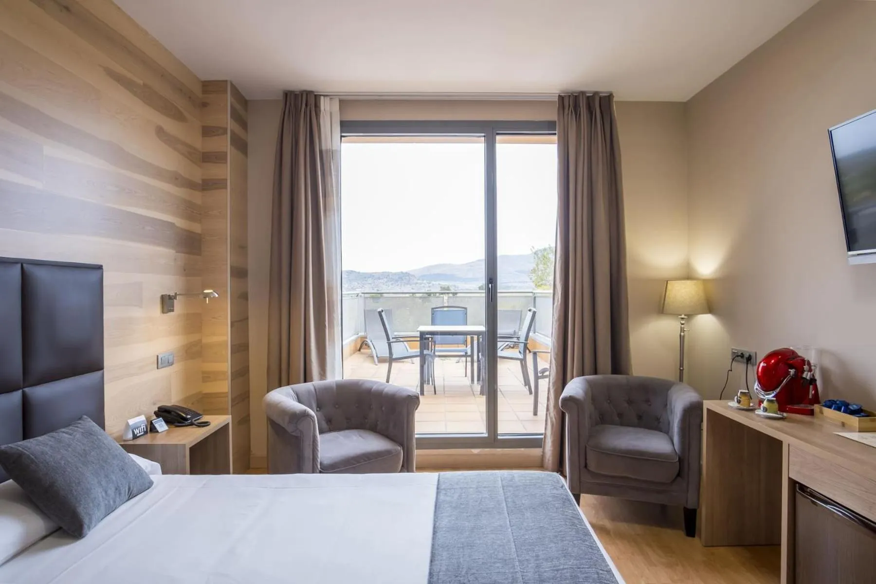 Bedroom, Bed in Alda El Espinar