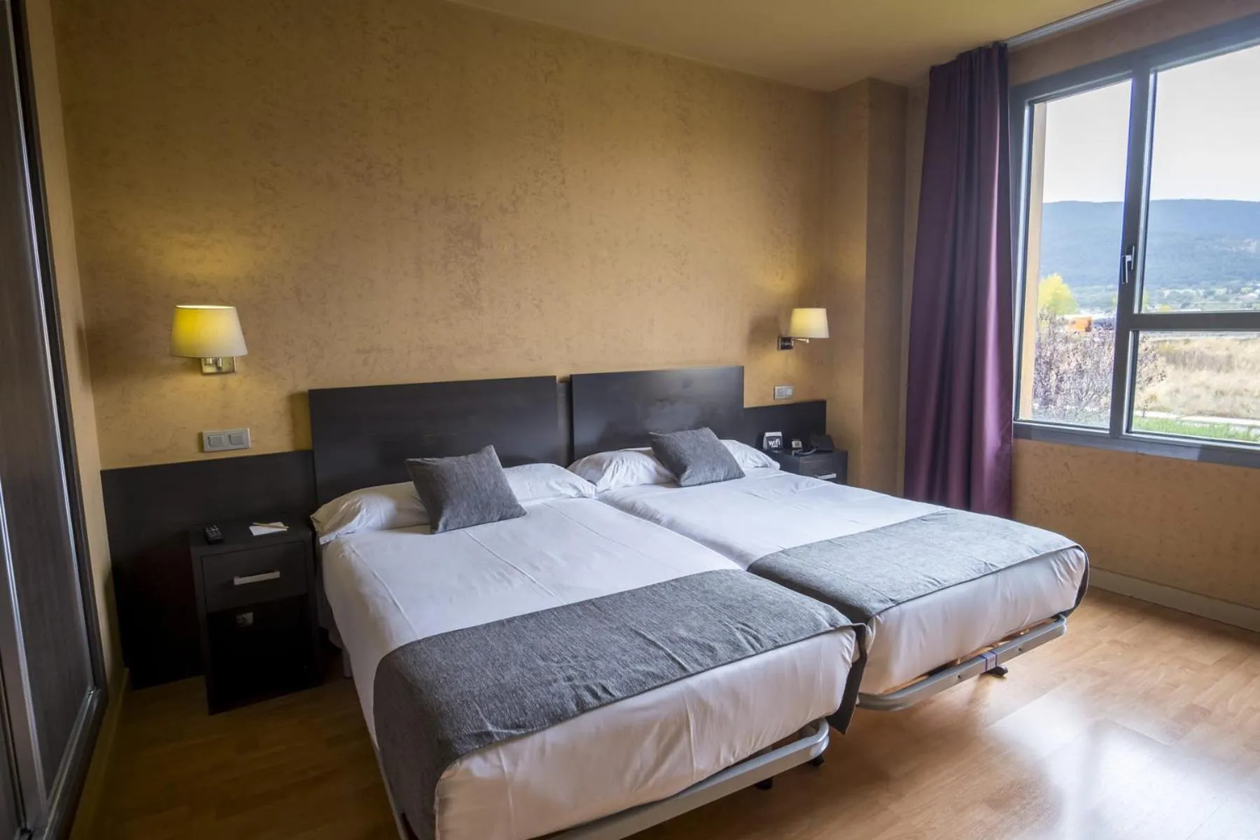 Photo of the whole room, Bed in Alda El Espinar