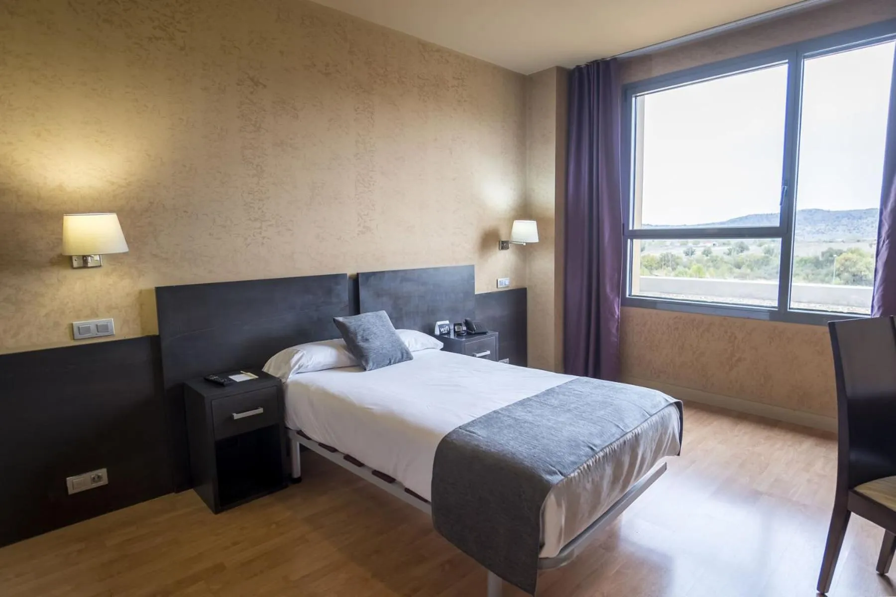 Photo of the whole room, Bed in Alda El Espinar