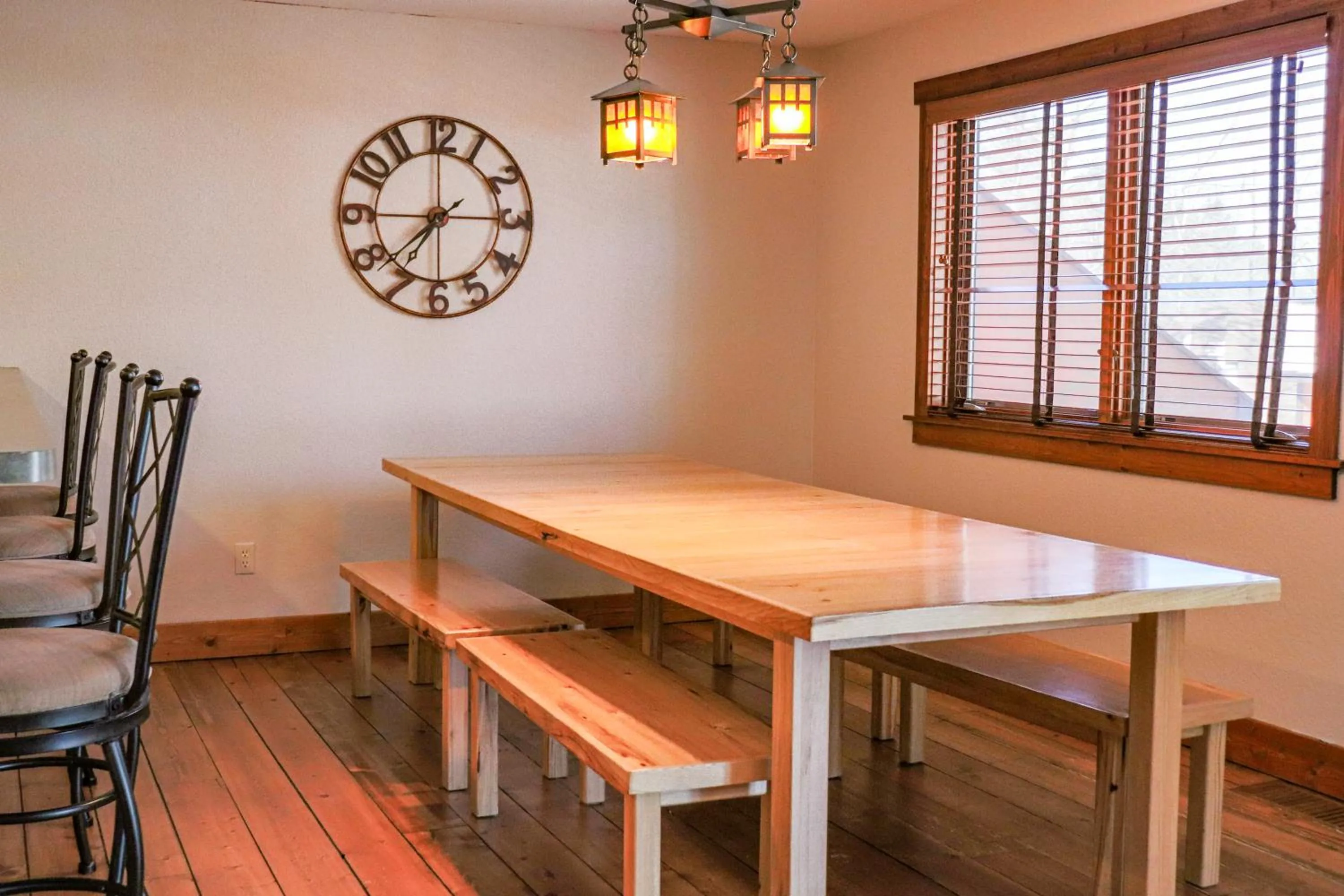 Dining area in Good Ol Days Resort