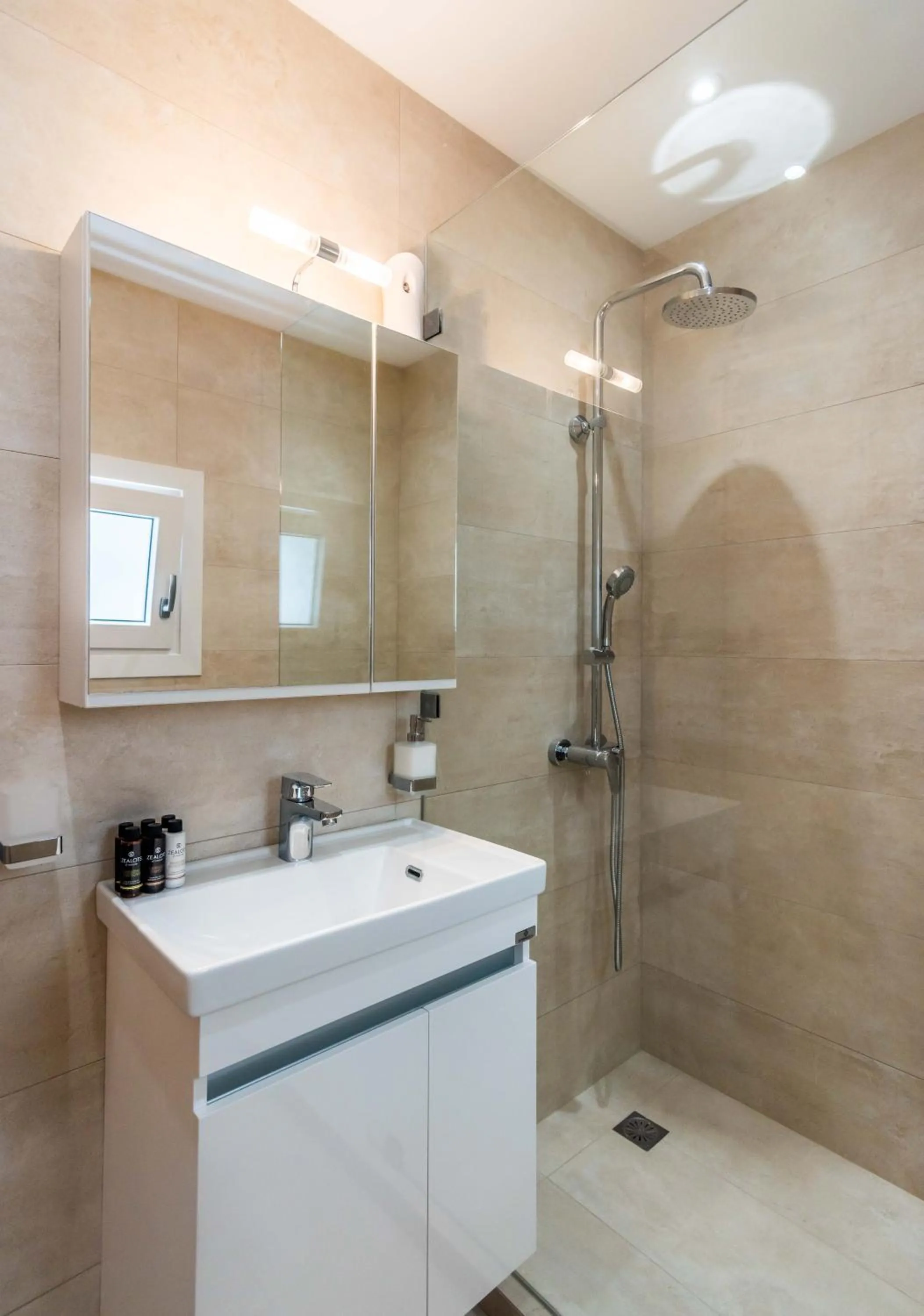 Bathroom in White Rock Milos Suites